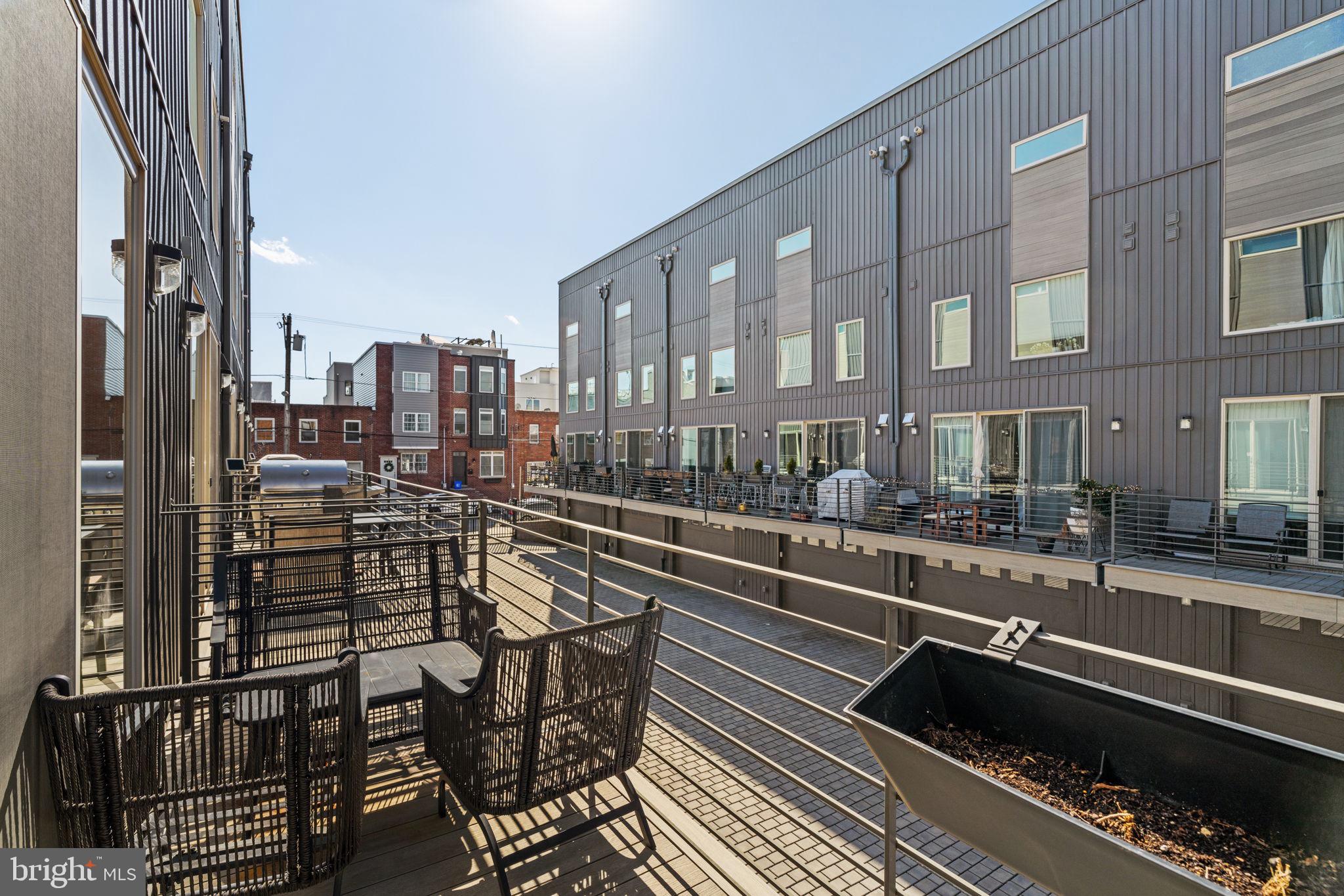 POINT BREEZE - Residential Lease