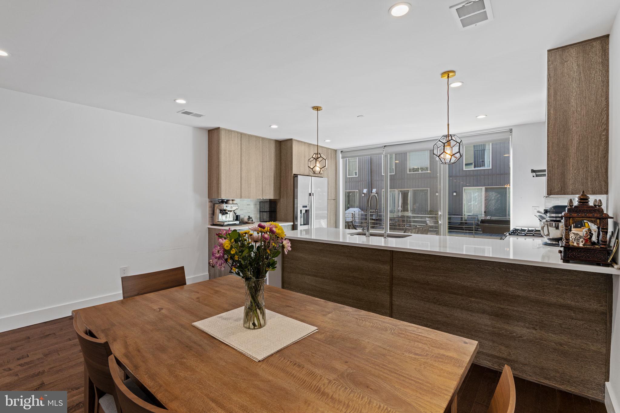 POINT BREEZE - Residential Lease