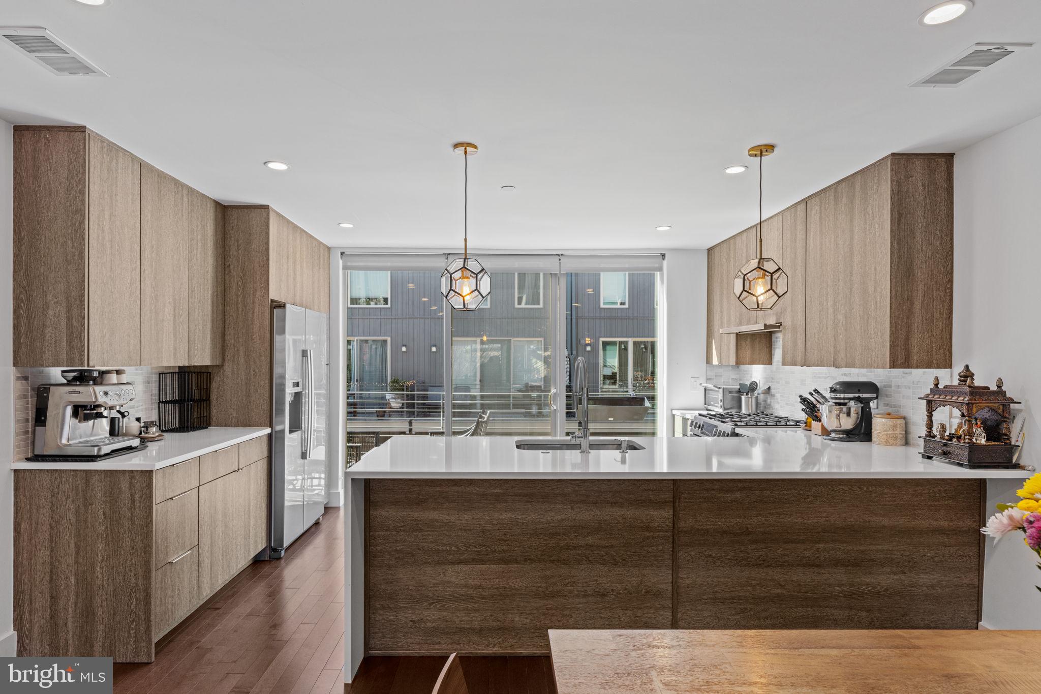 POINT BREEZE - Residential Lease