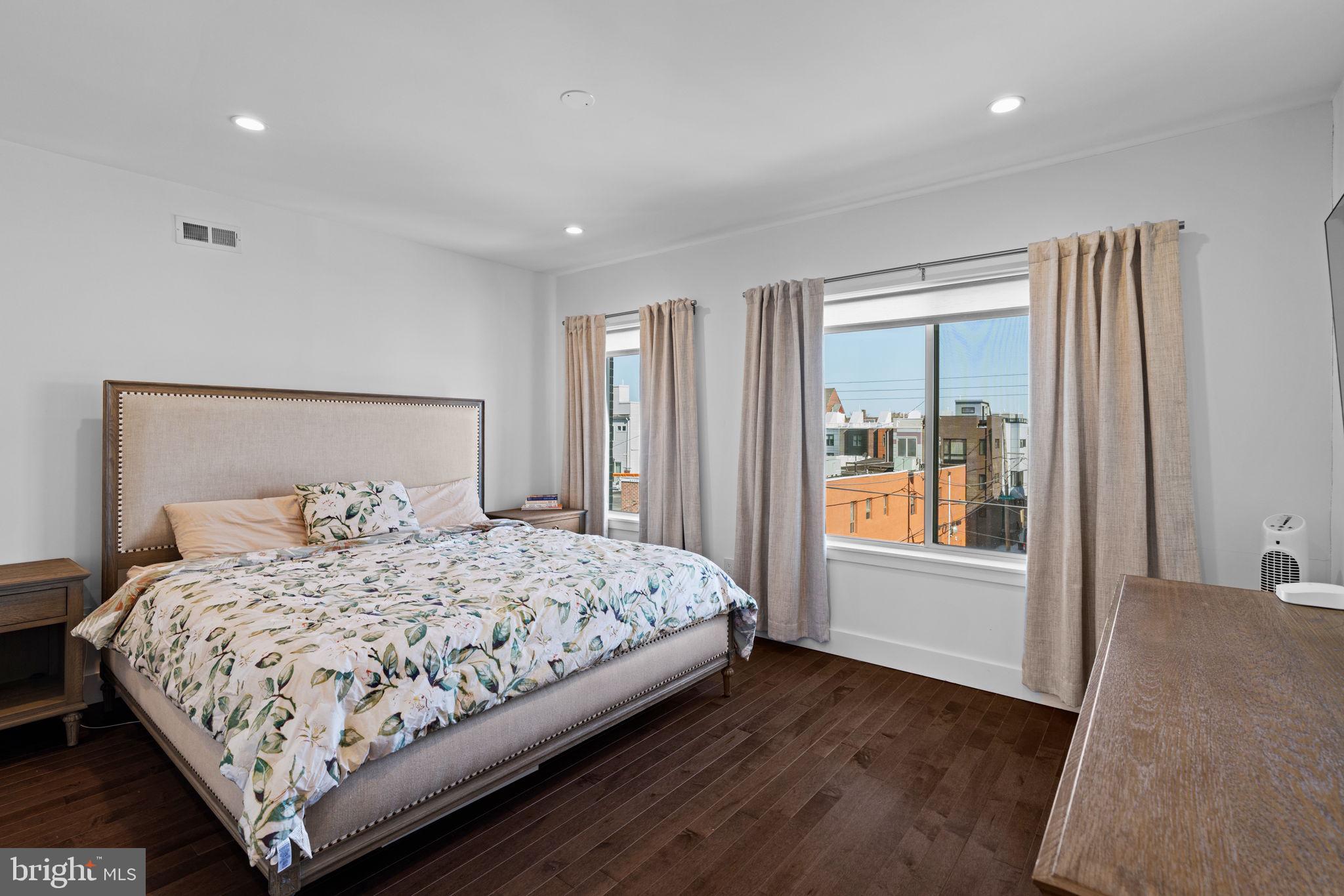 POINT BREEZE - Residential Lease