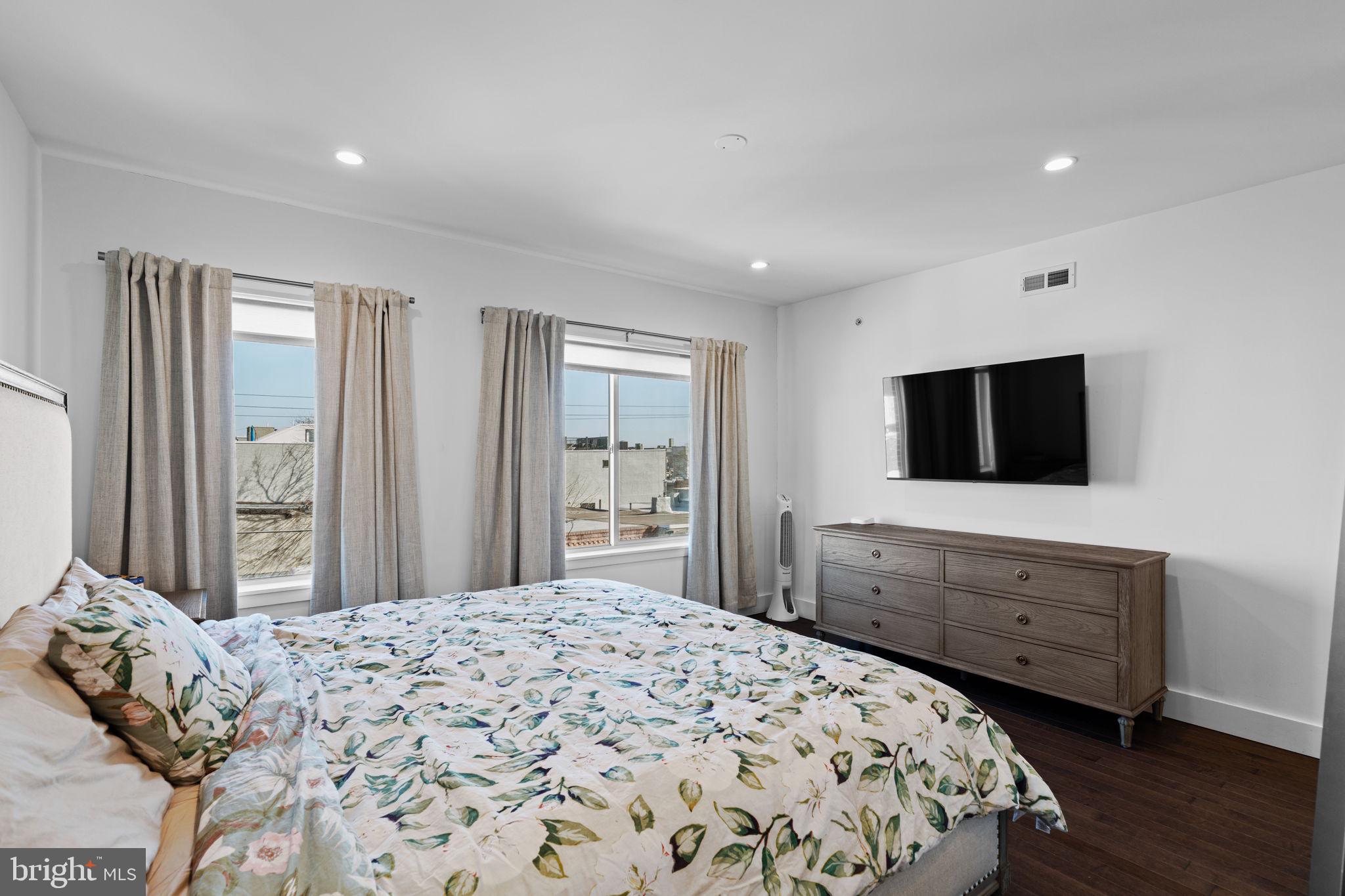 POINT BREEZE - Residential Lease