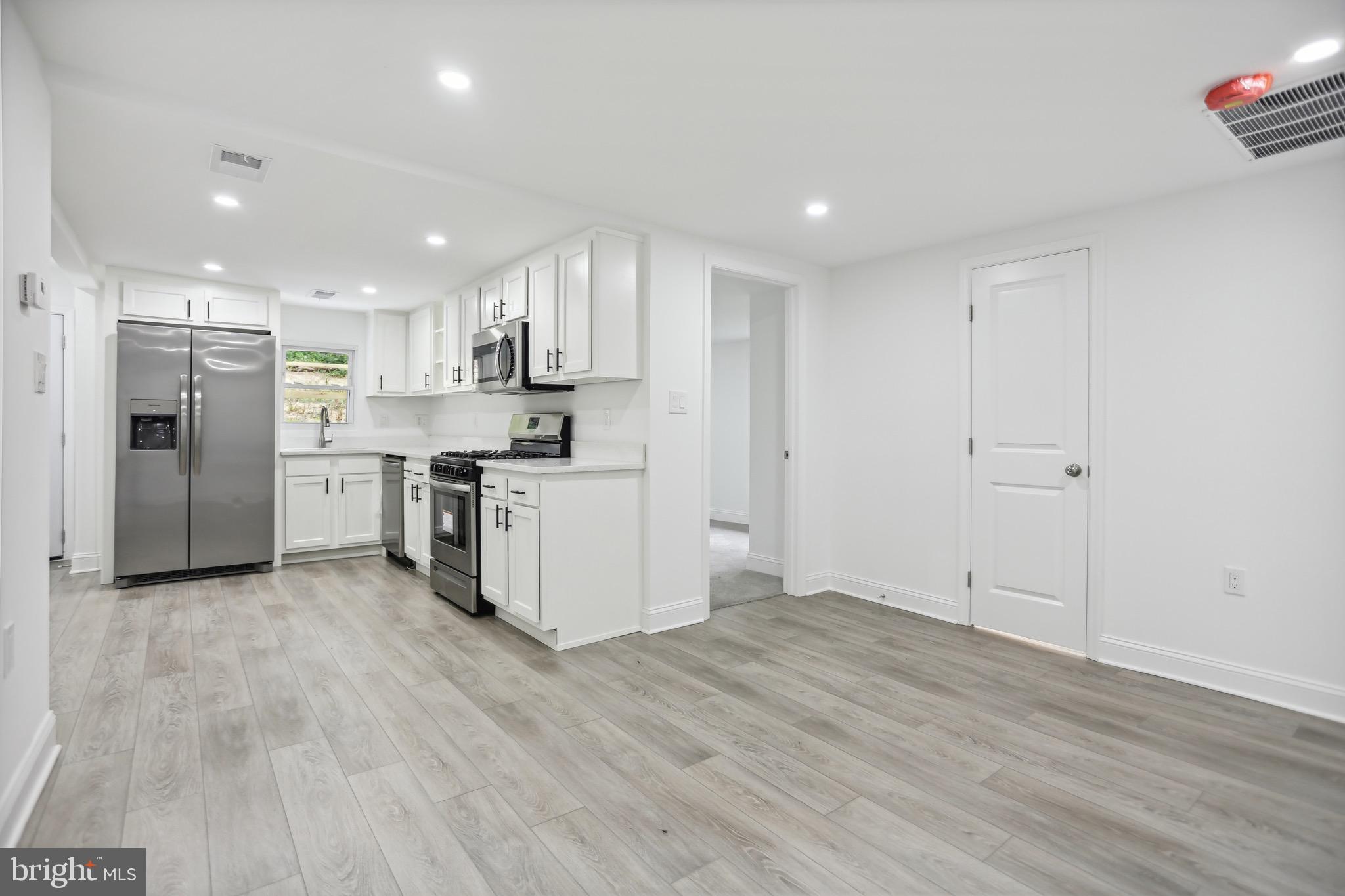 BRADBURY - Residential