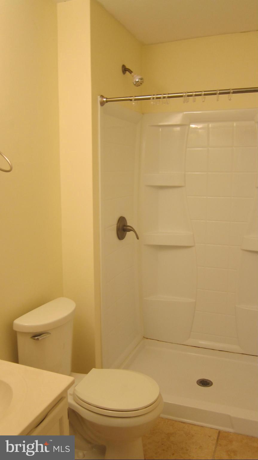 VILLAGE OAKS - Residential Lease