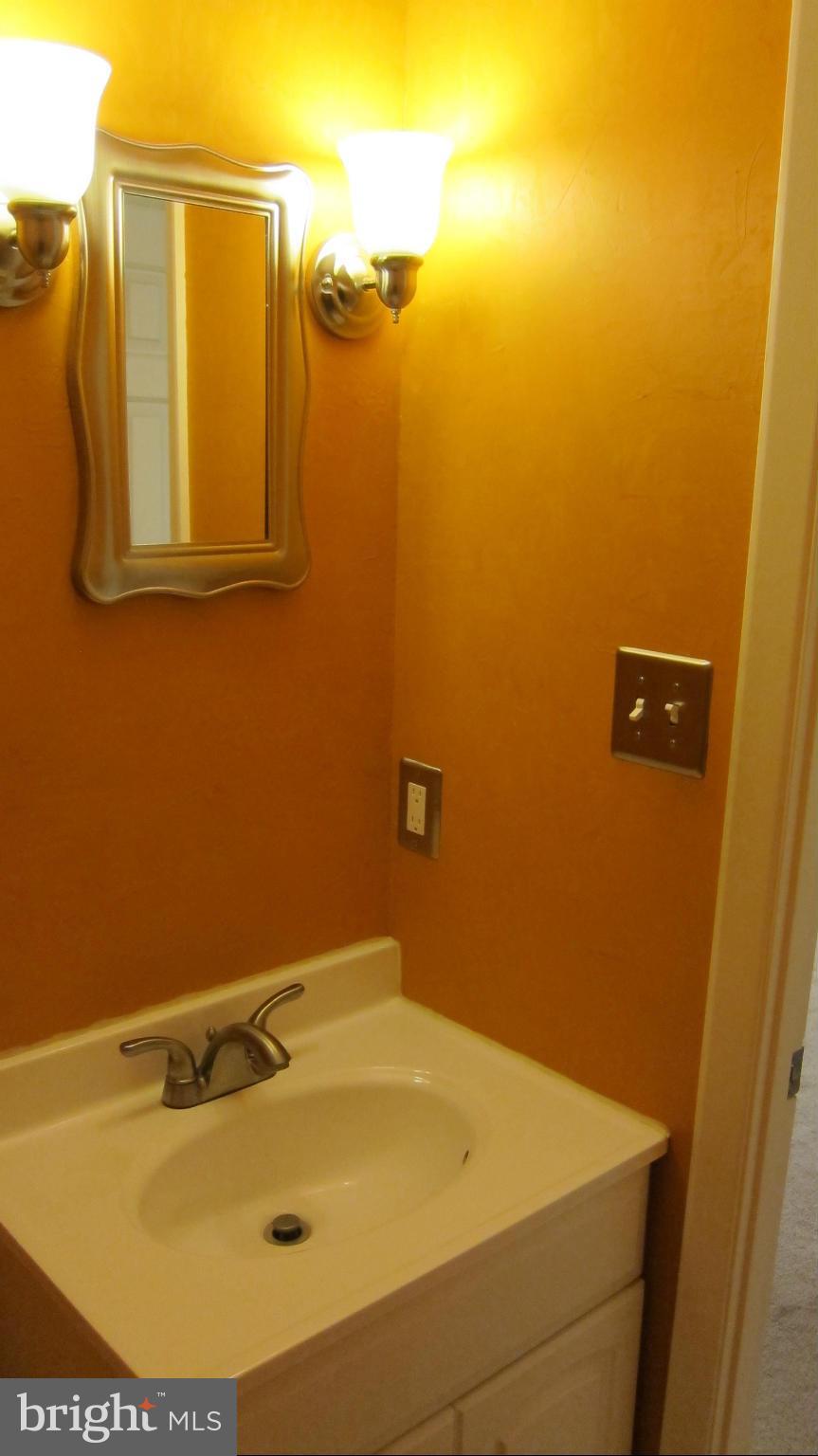 VILLAGE OAKS - Residential Lease