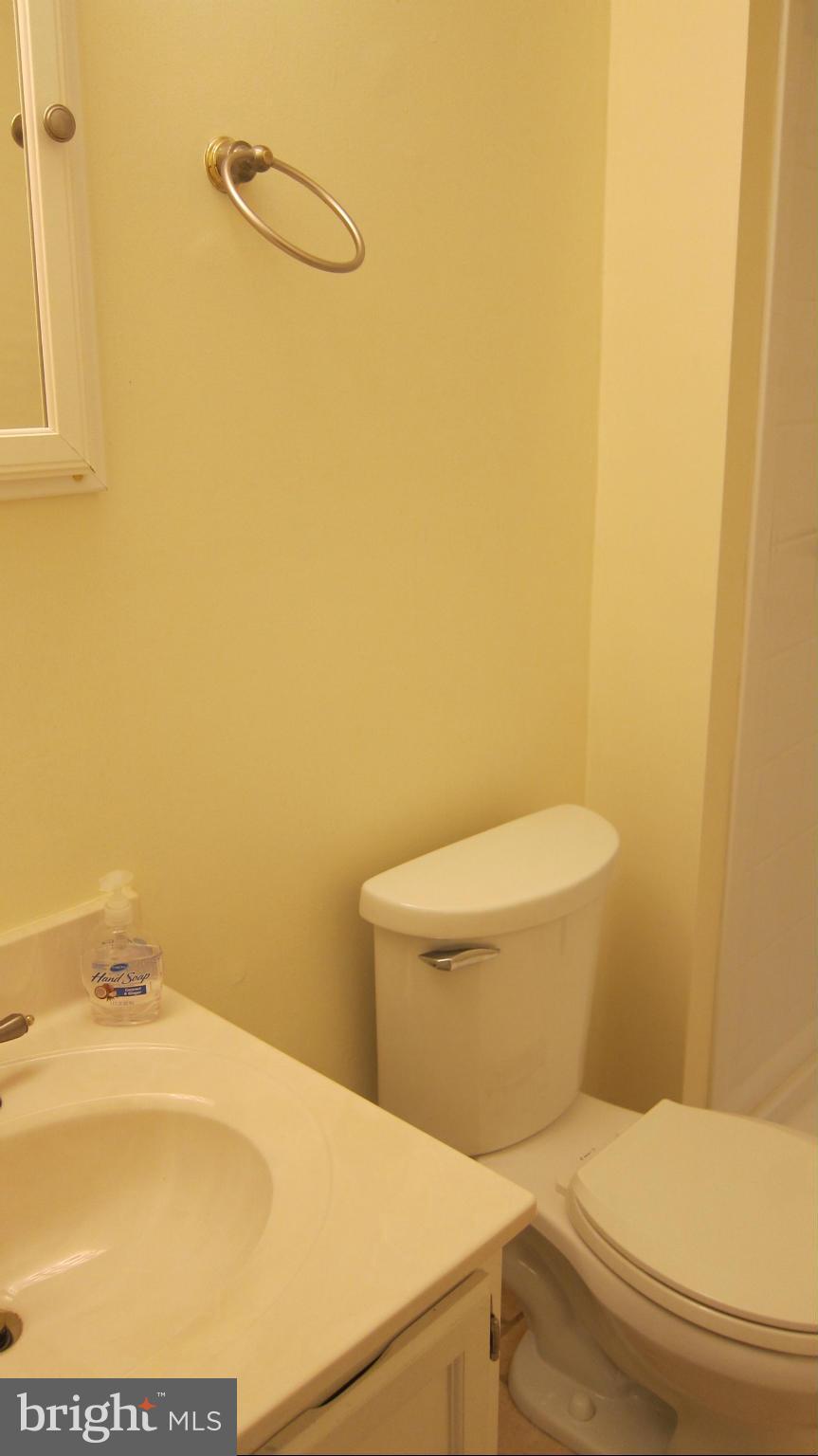 VILLAGE OAKS - Residential Lease