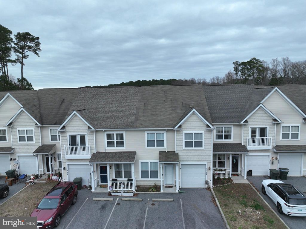 Photo of 372 Schooner Lane #604, BERLIN, MD 21811 (MLS # MDWO2035204)