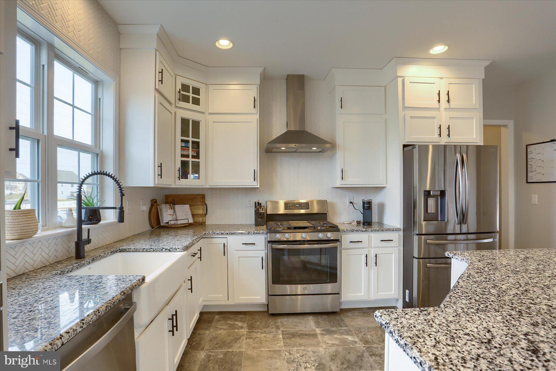 AMBER FIELDS - Residential