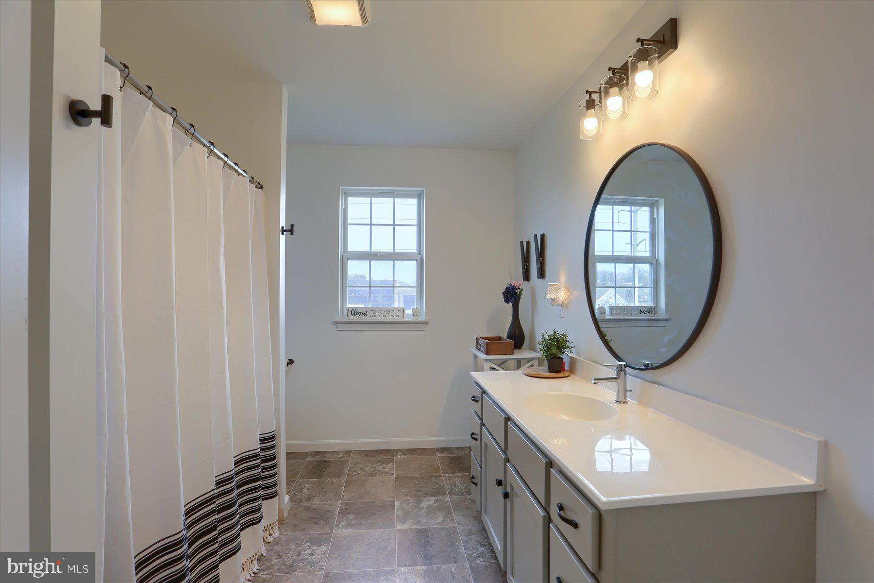 AMBER FIELDS - Residential