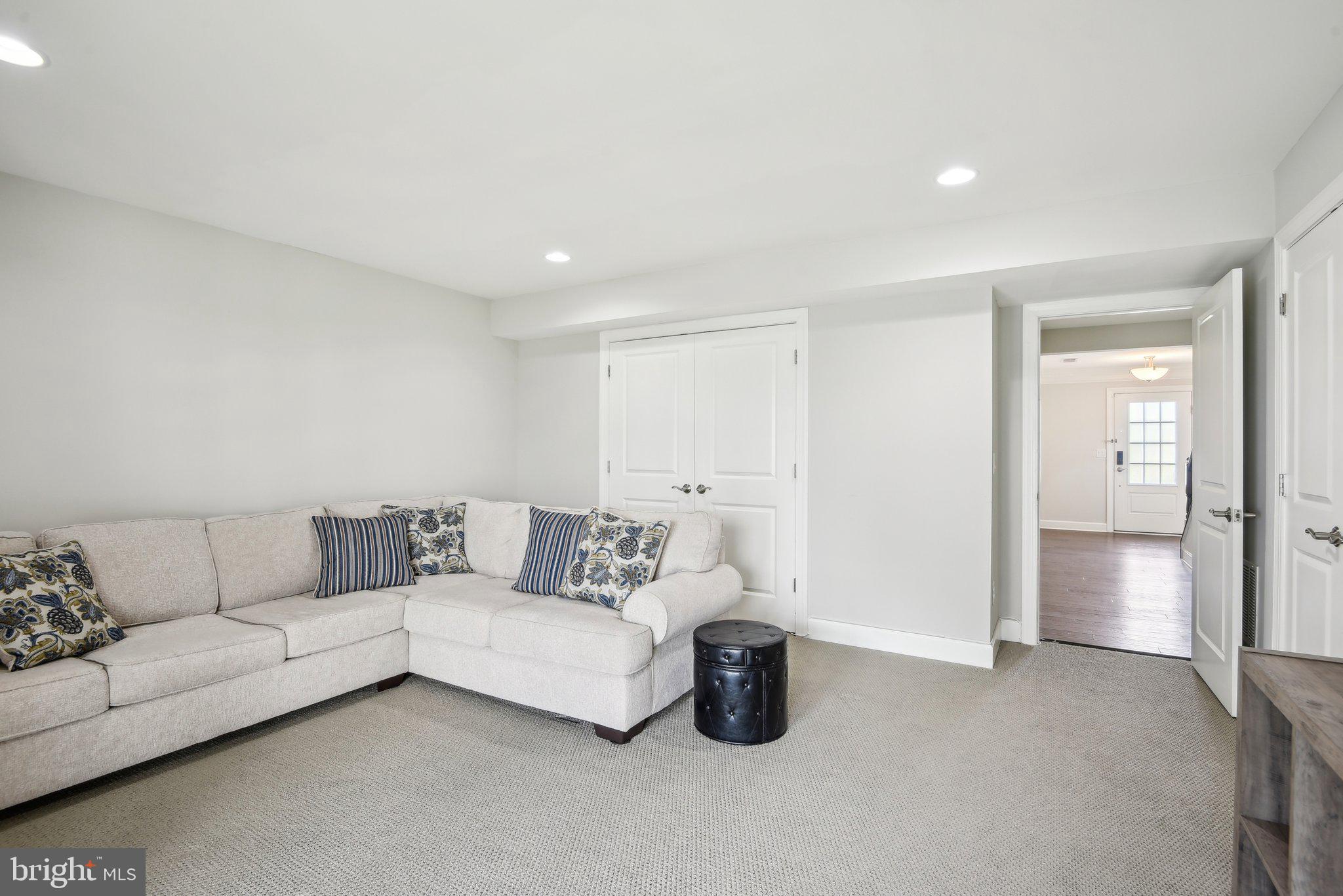 9926 WHITEMOSS DRIVE