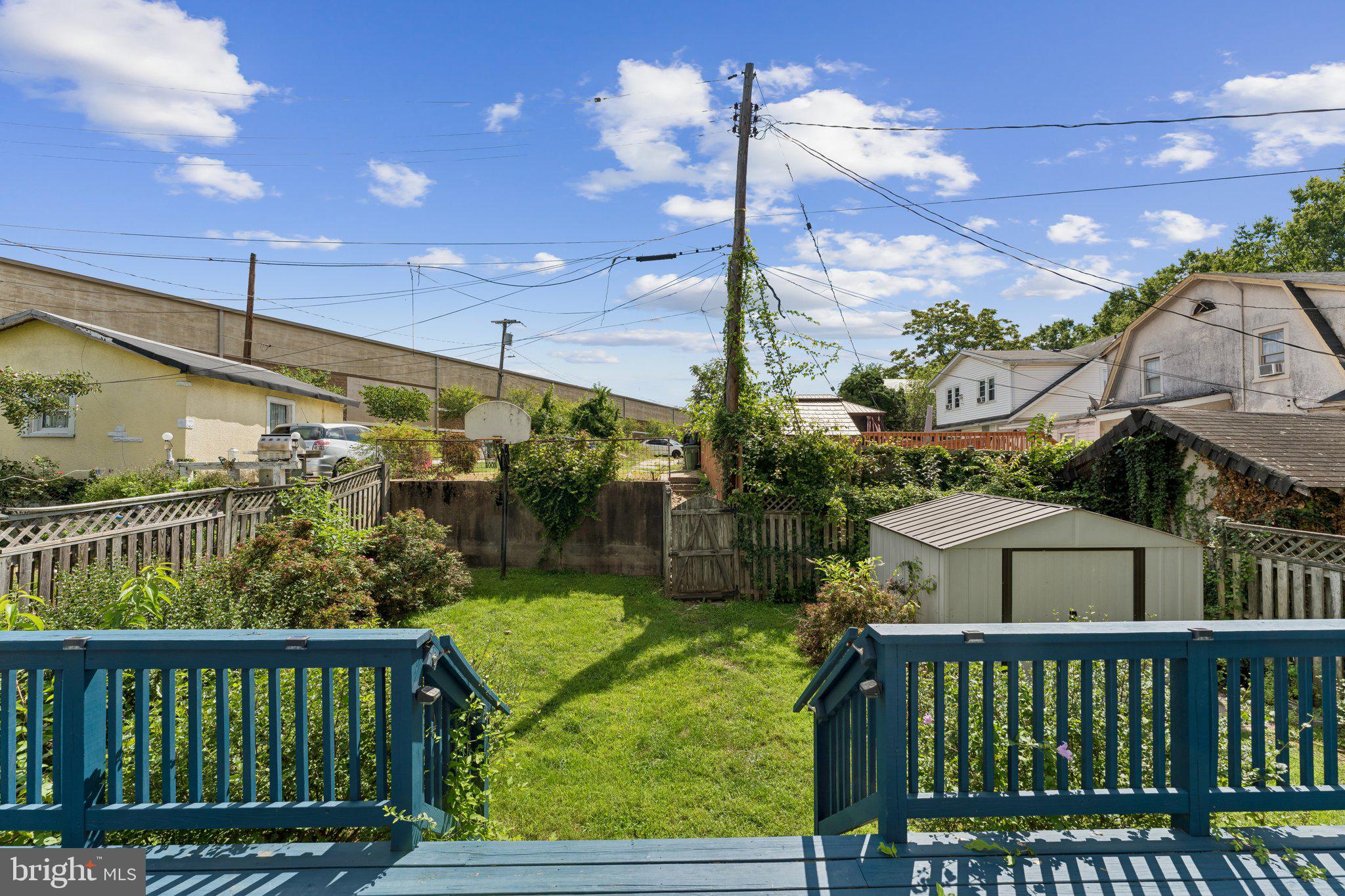 3403 WOODBINE AVENUE