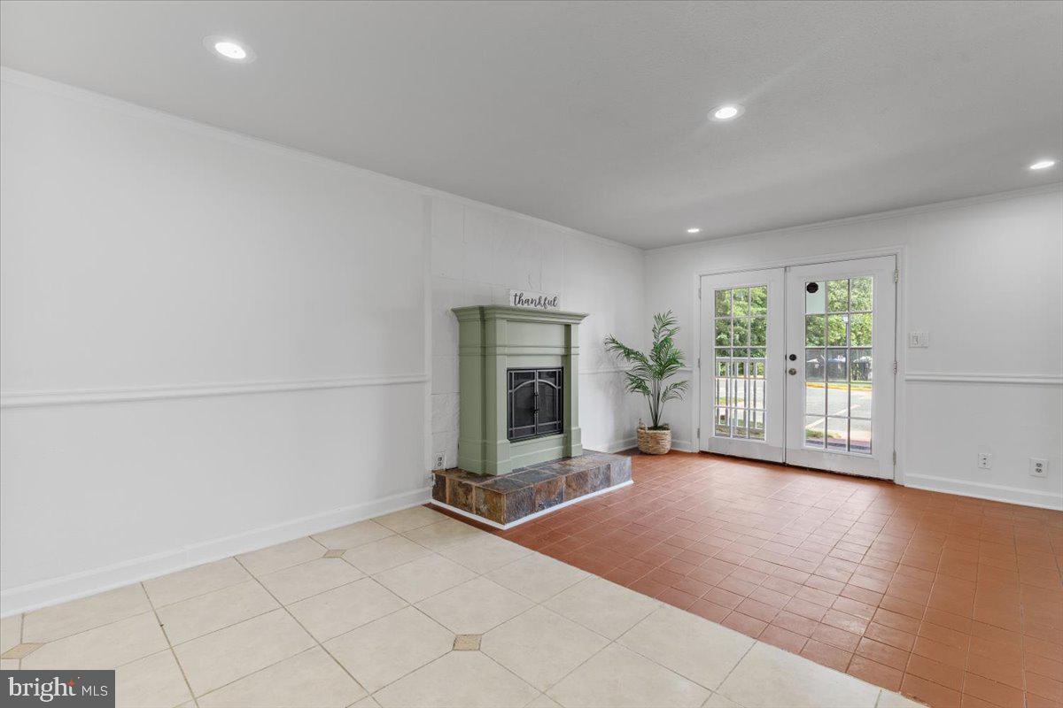 STAFFORD MEADOWS - Residential Lease