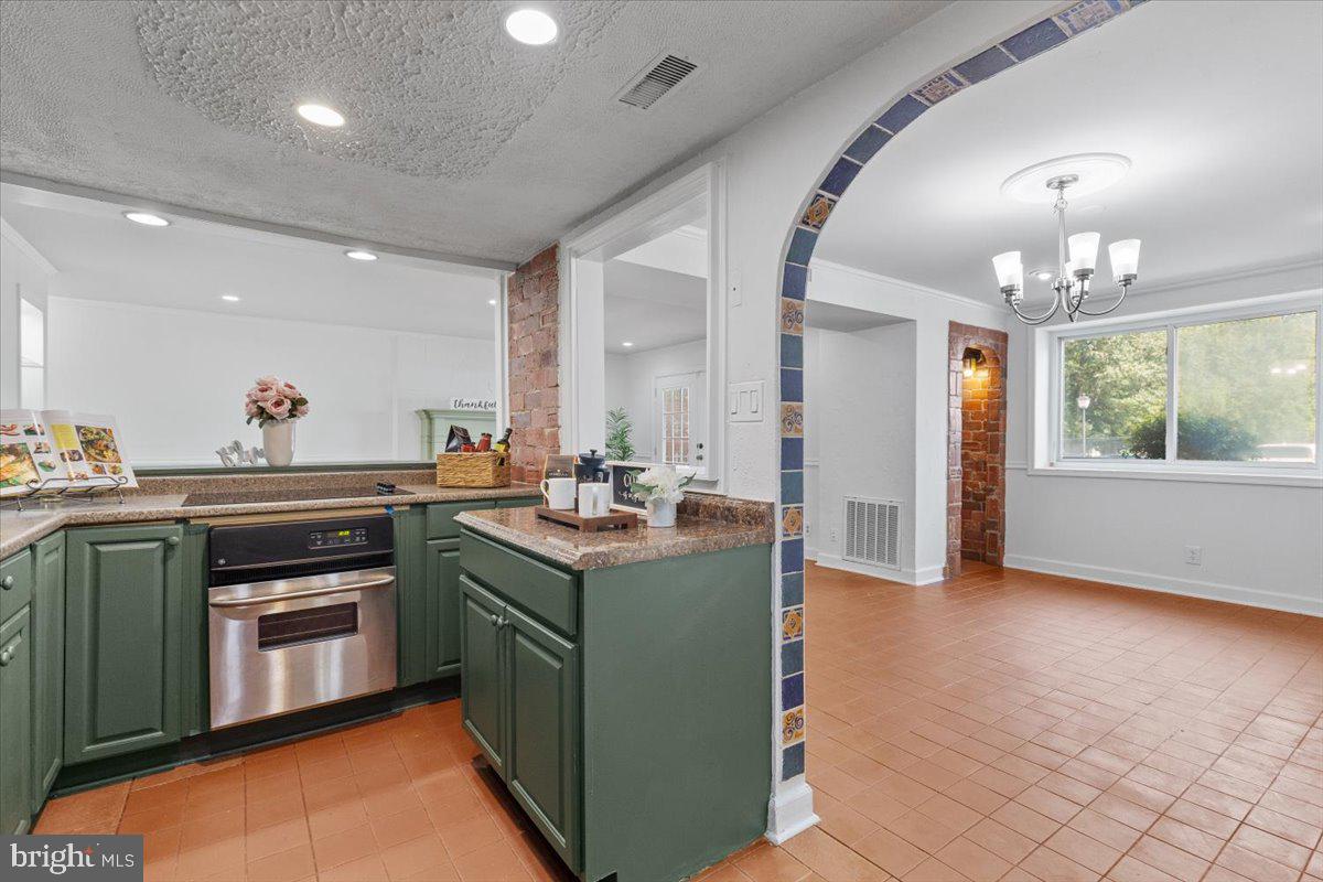 STAFFORD MEADOWS - Residential Lease