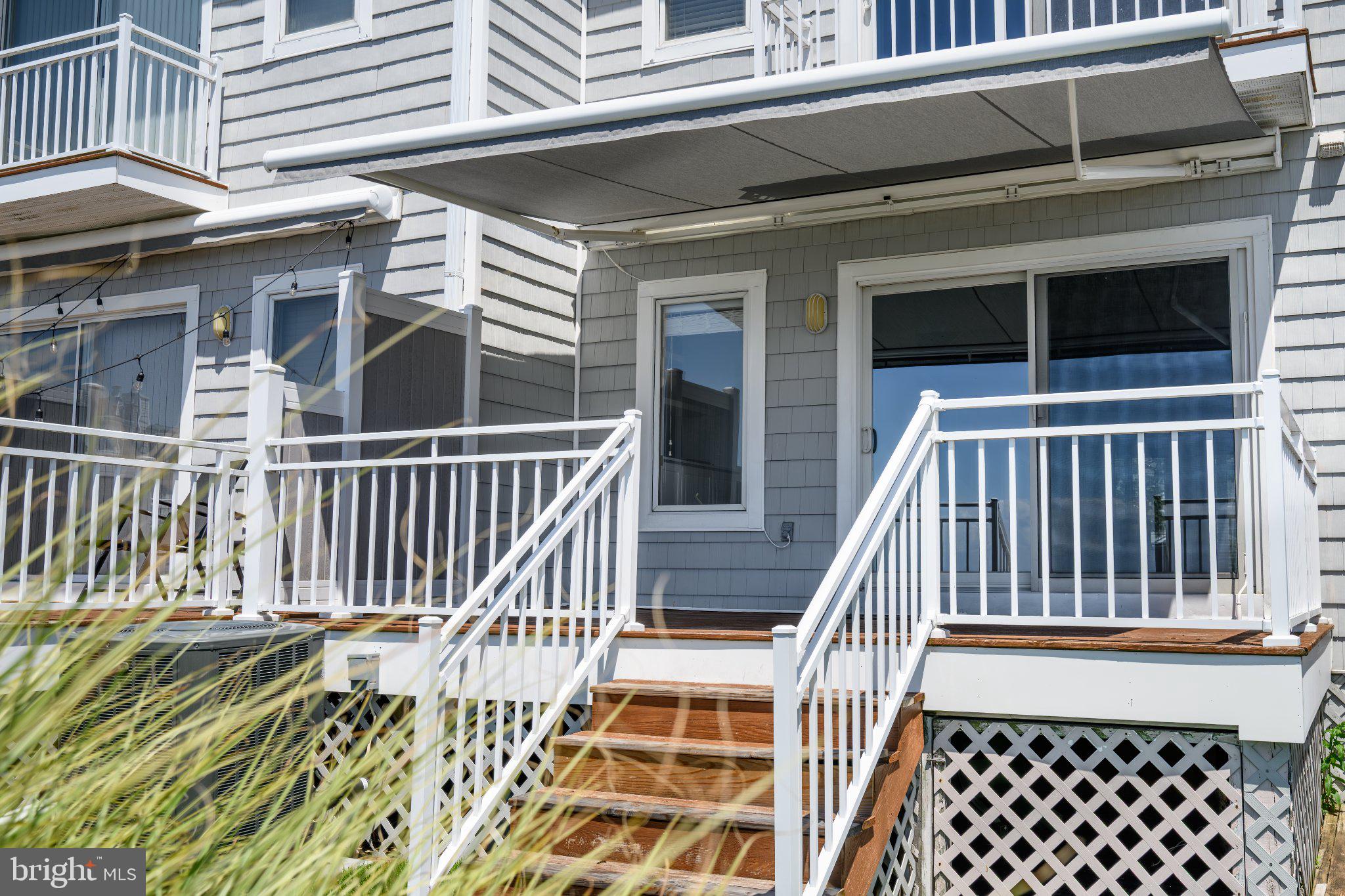 1107 OYSTER COVE DRIVE