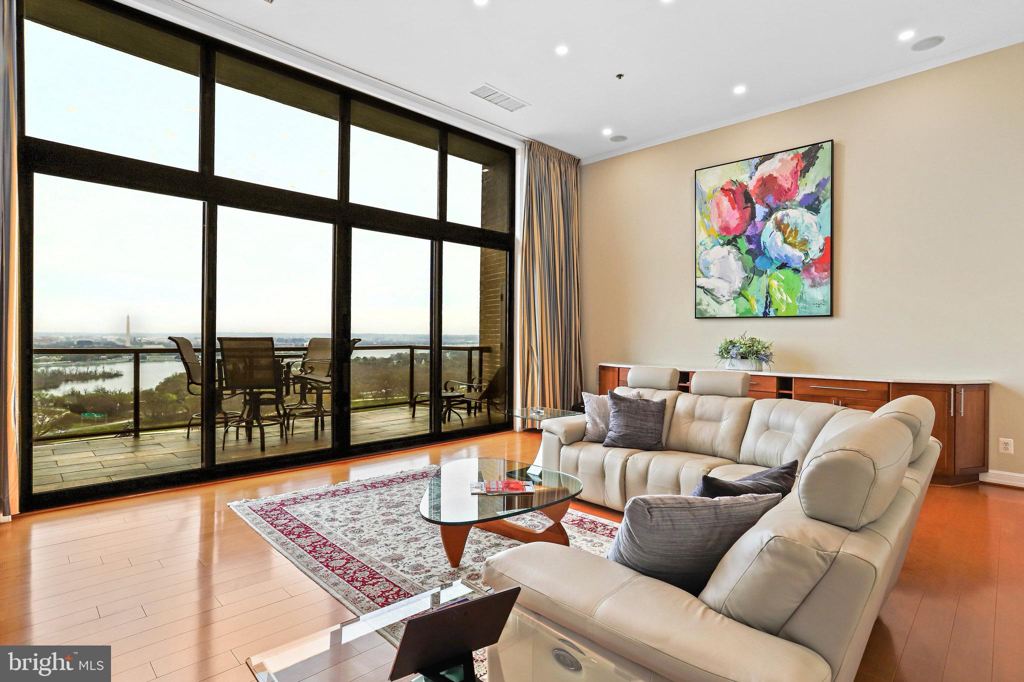 THE WESLIE - Residential