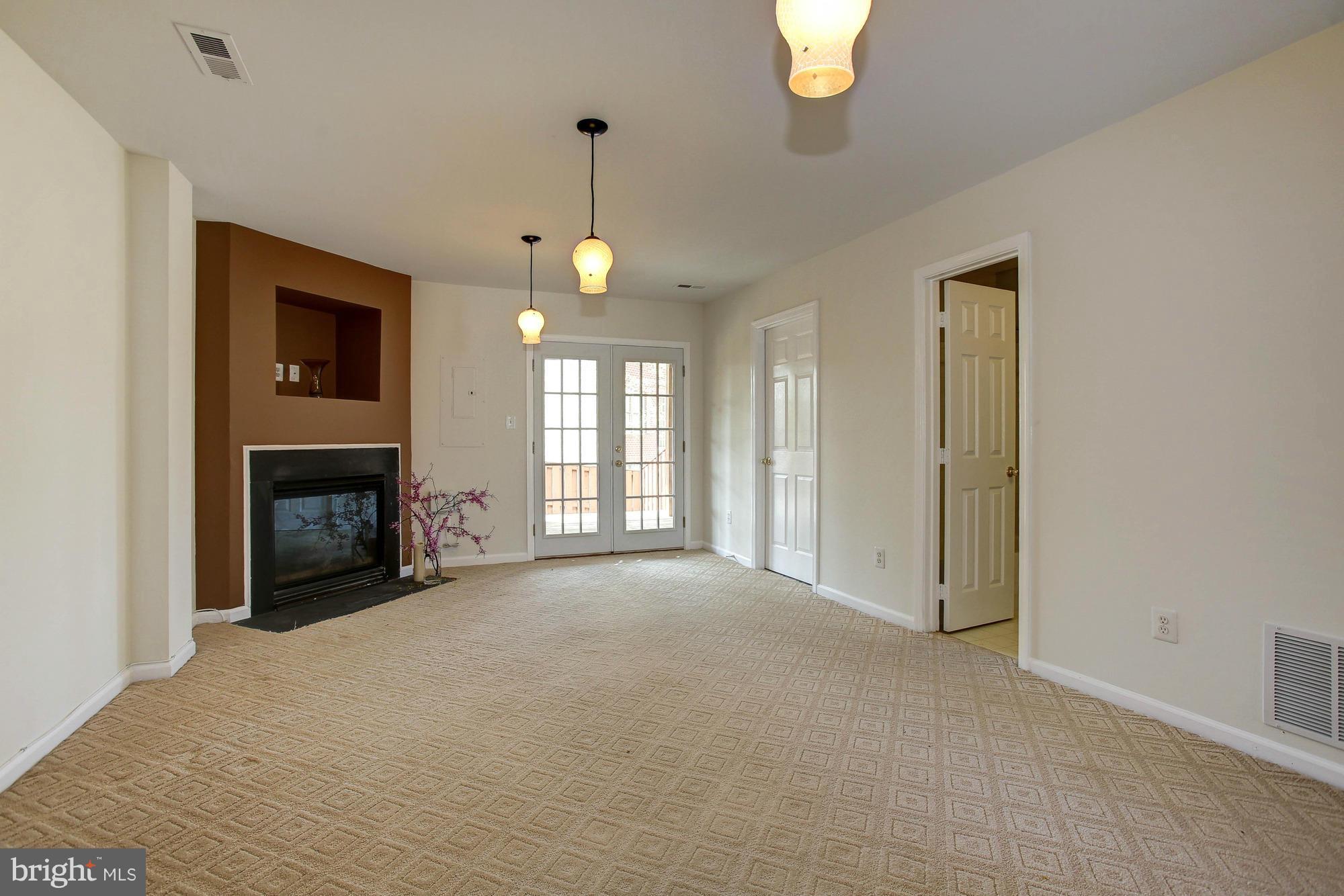 THE GLEN - Residential Lease