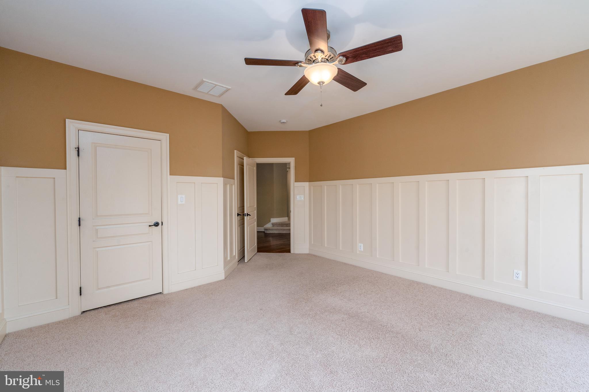 BRIAR KNOLL - Residential