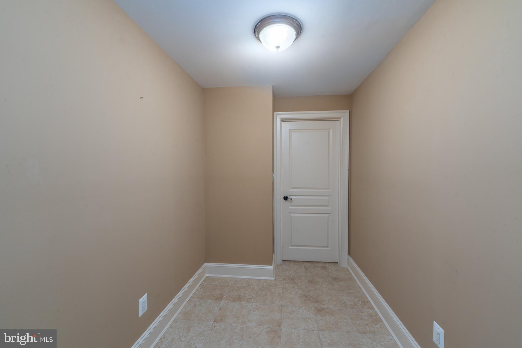 BRIAR KNOLL - Residential