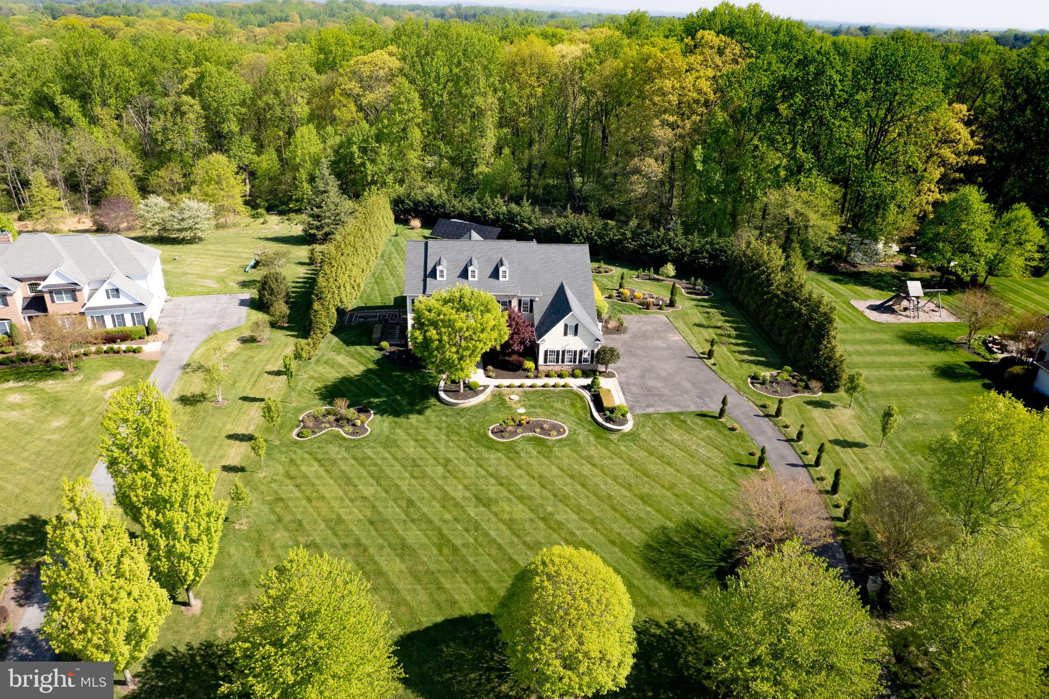 BRIAR KNOLL - Residential