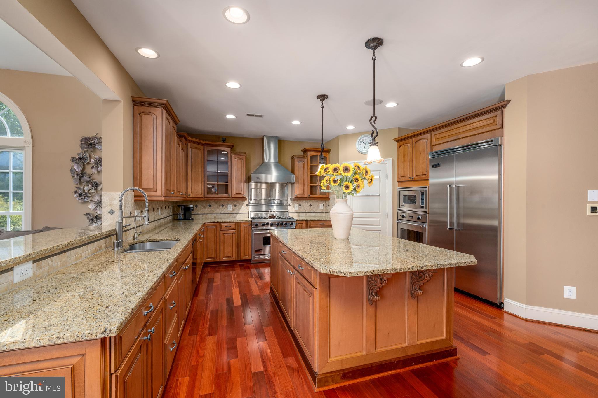 BRIAR KNOLL - Residential