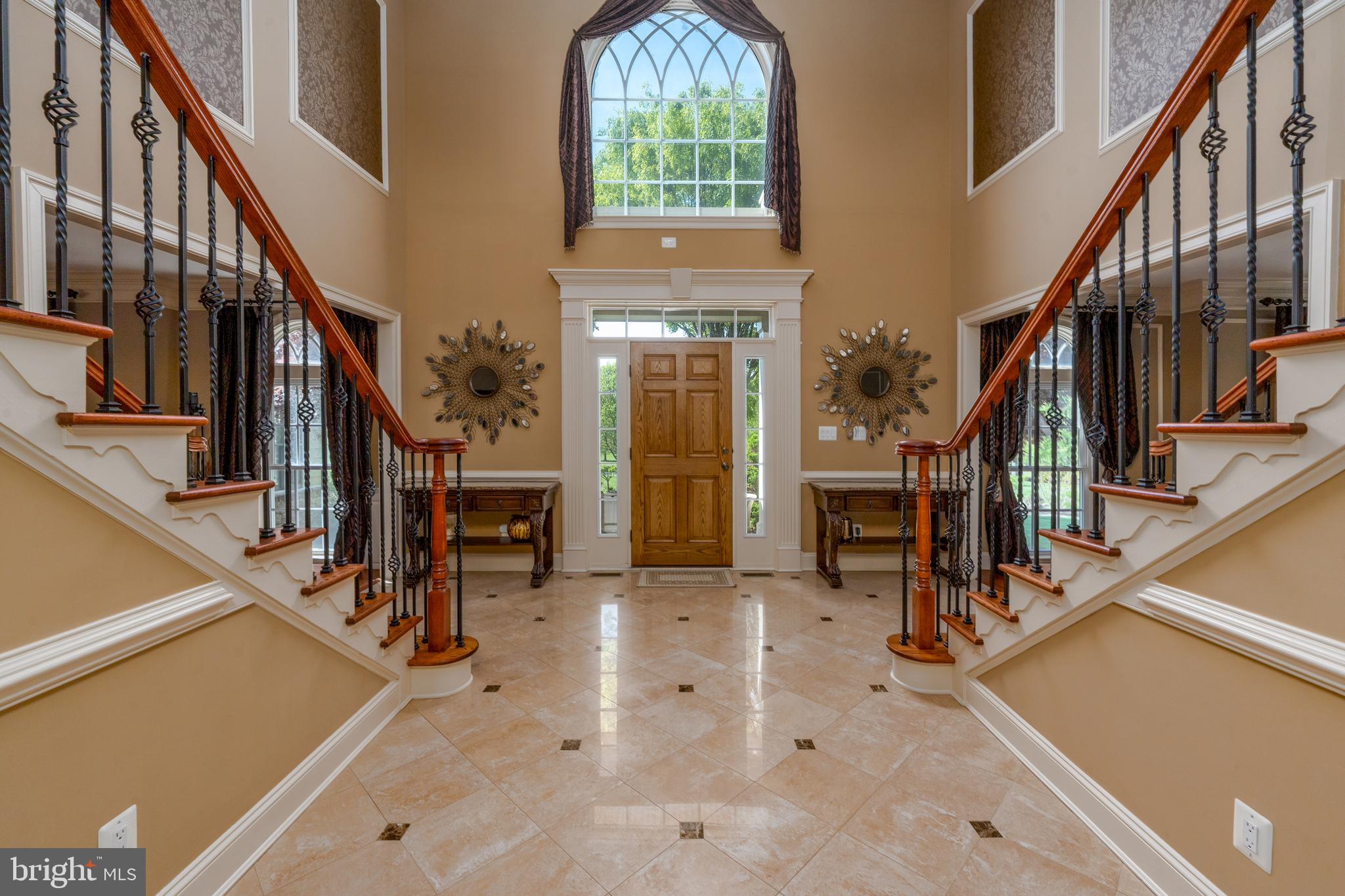 BRIAR KNOLL - Residential