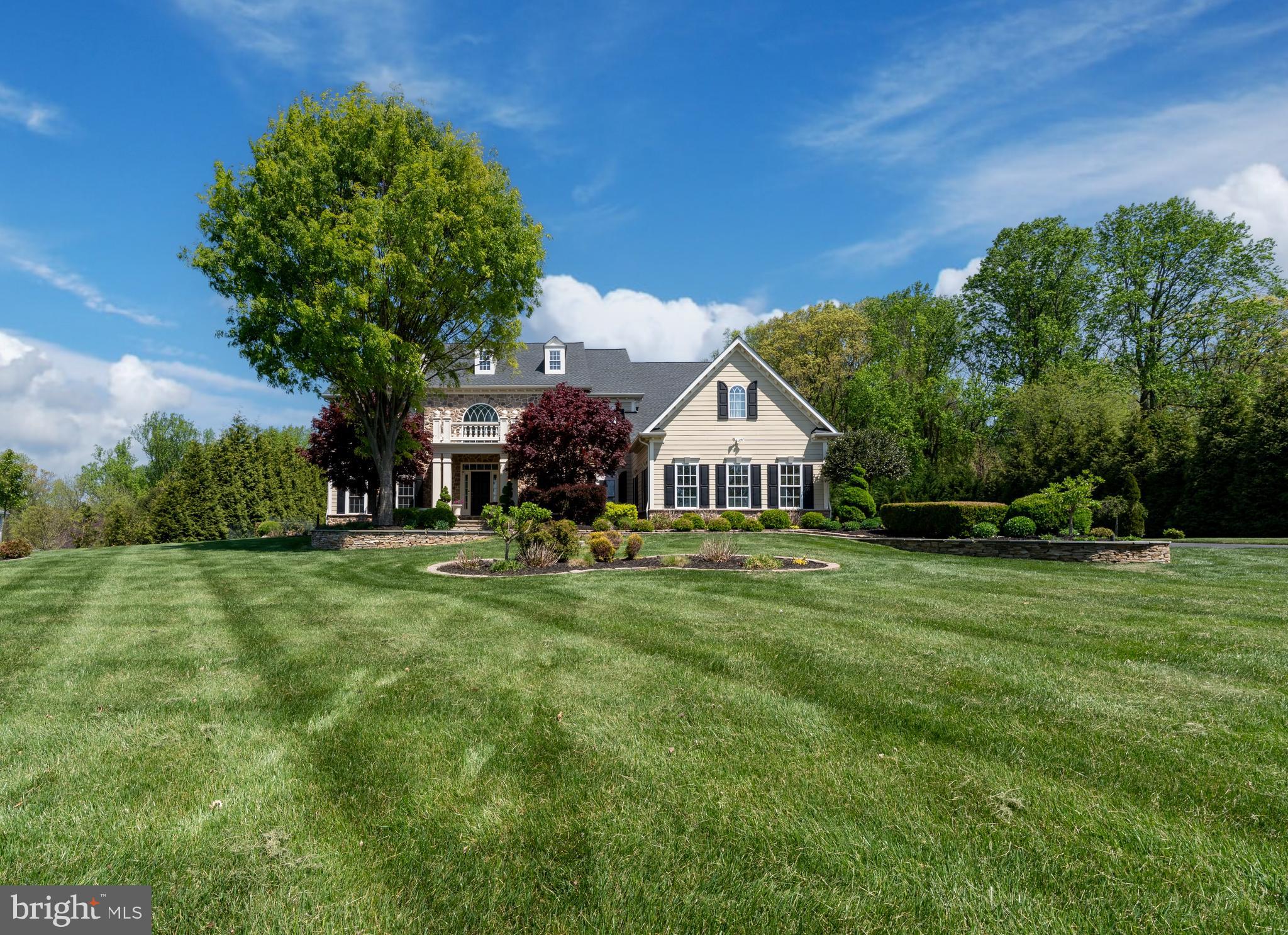 BRIAR KNOLL - Residential