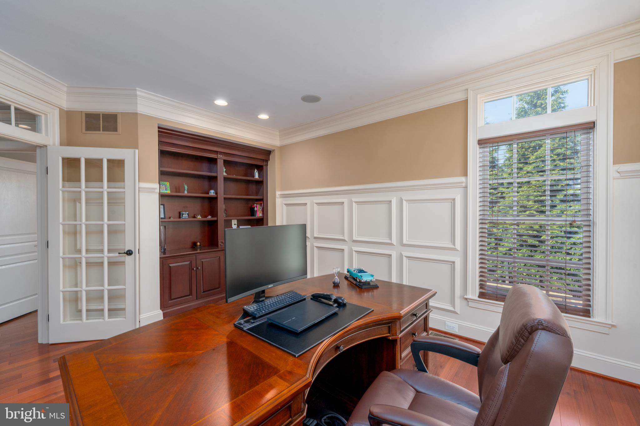 BRIAR KNOLL - Residential