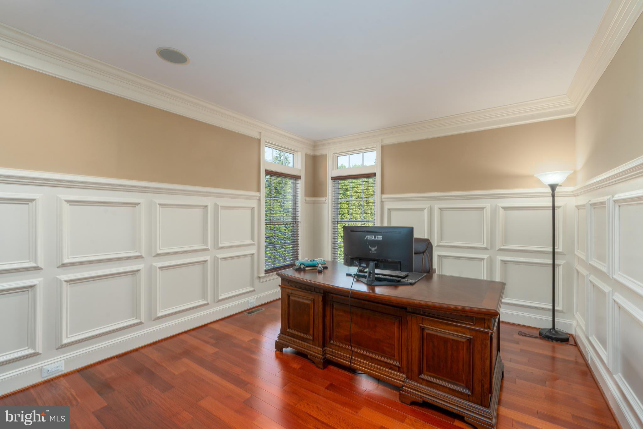 BRIAR KNOLL - Residential