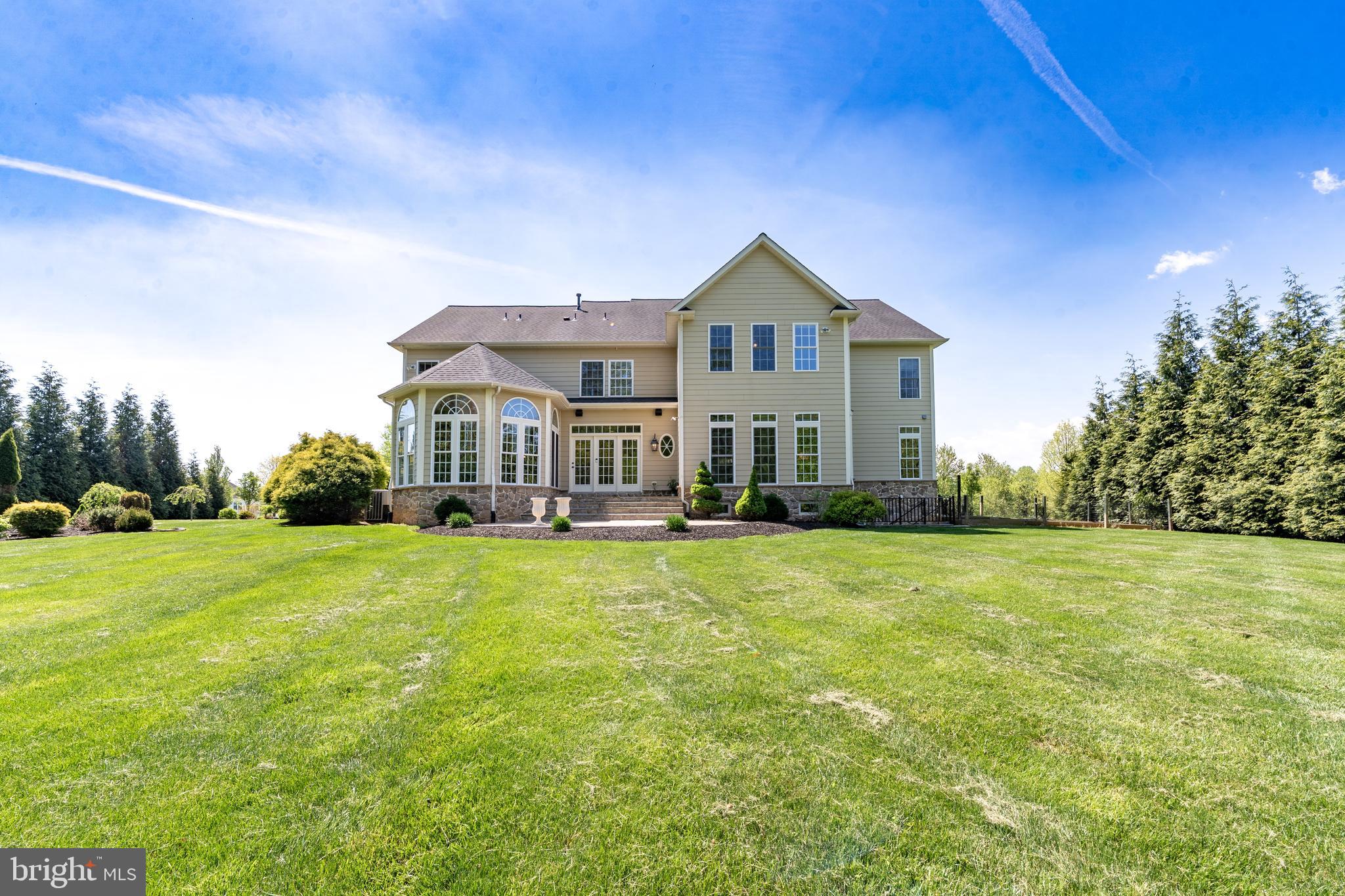 BRIAR KNOLL - Residential