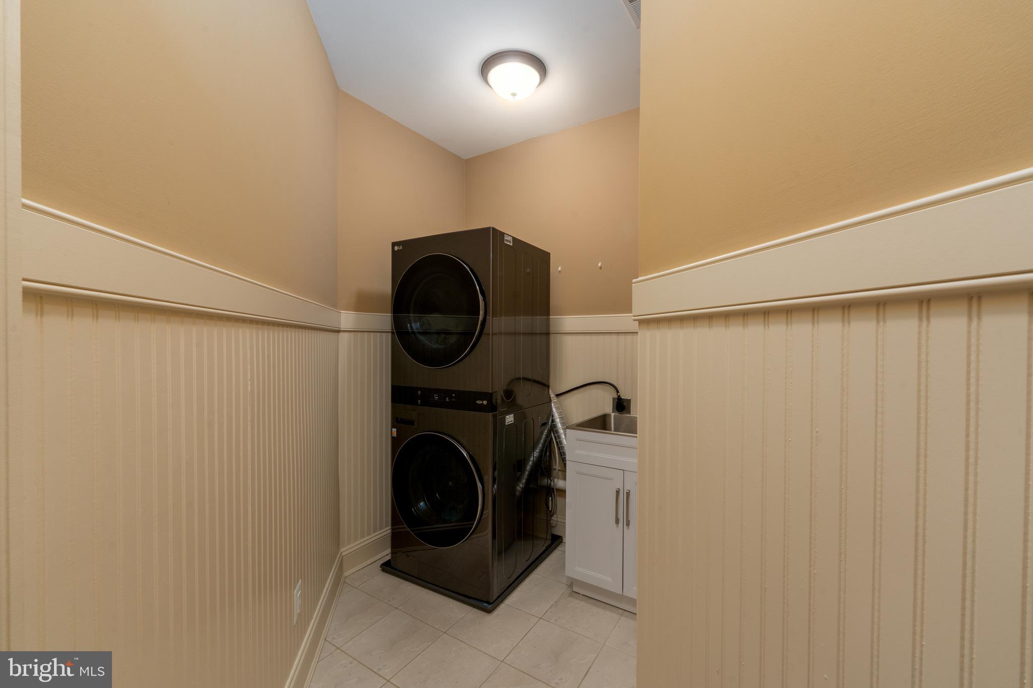 BRIAR KNOLL - Residential