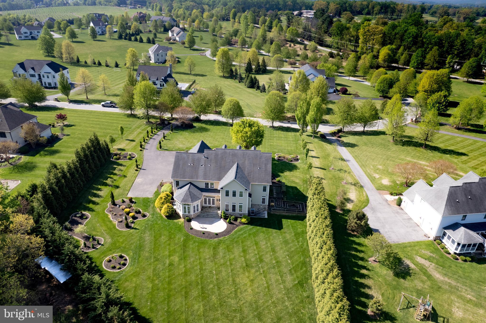 BRIAR KNOLL - Residential