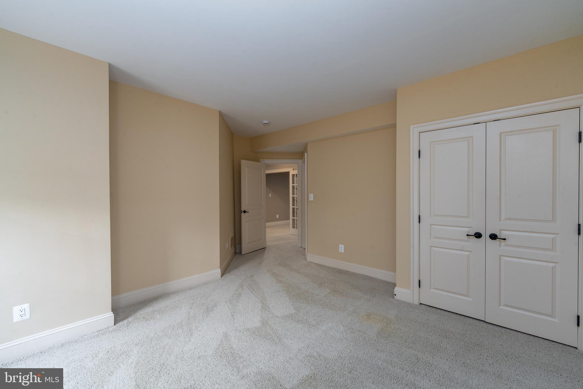 BRIAR KNOLL - Residential