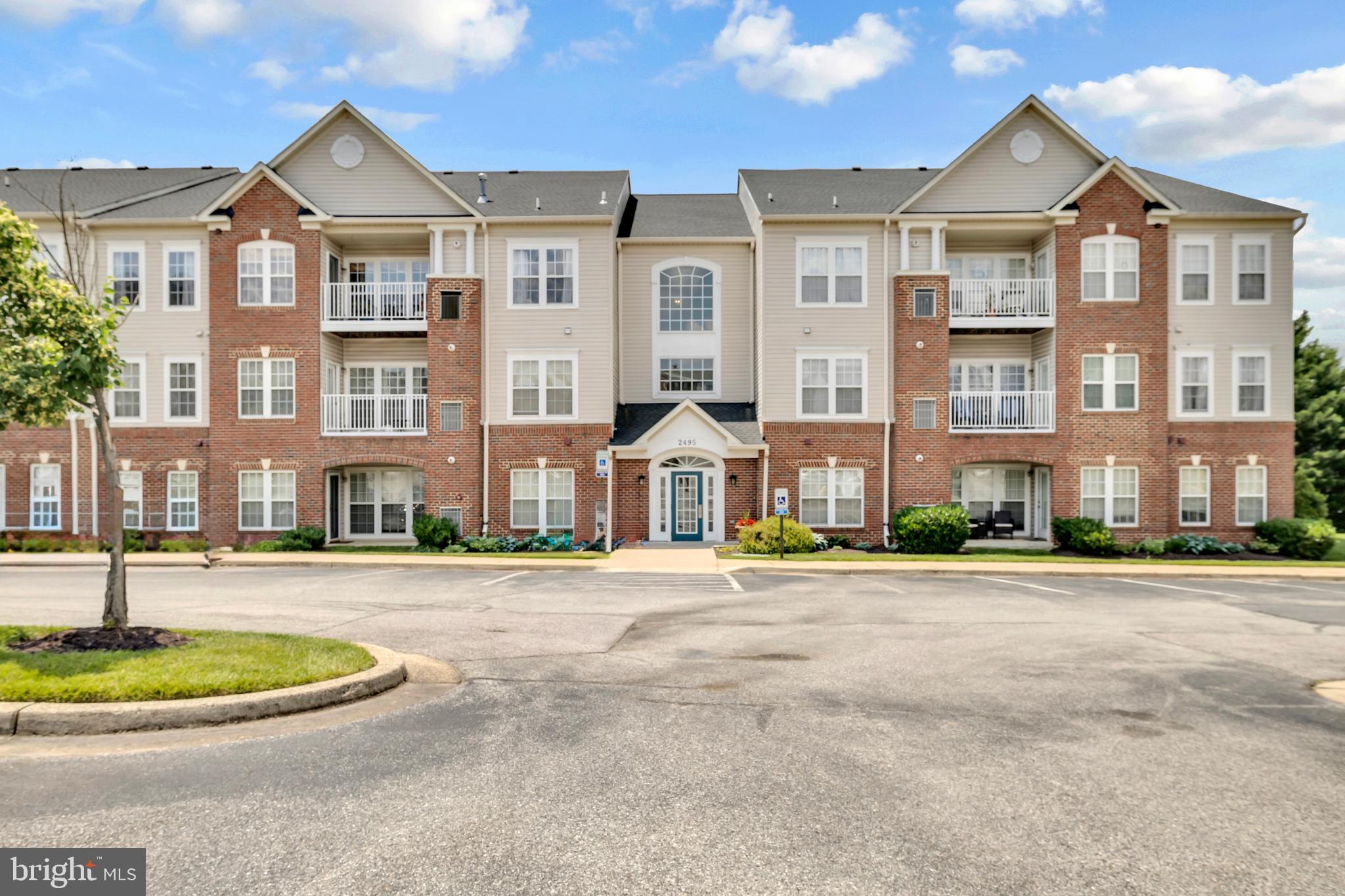 PINEY ORCHARD - Residential