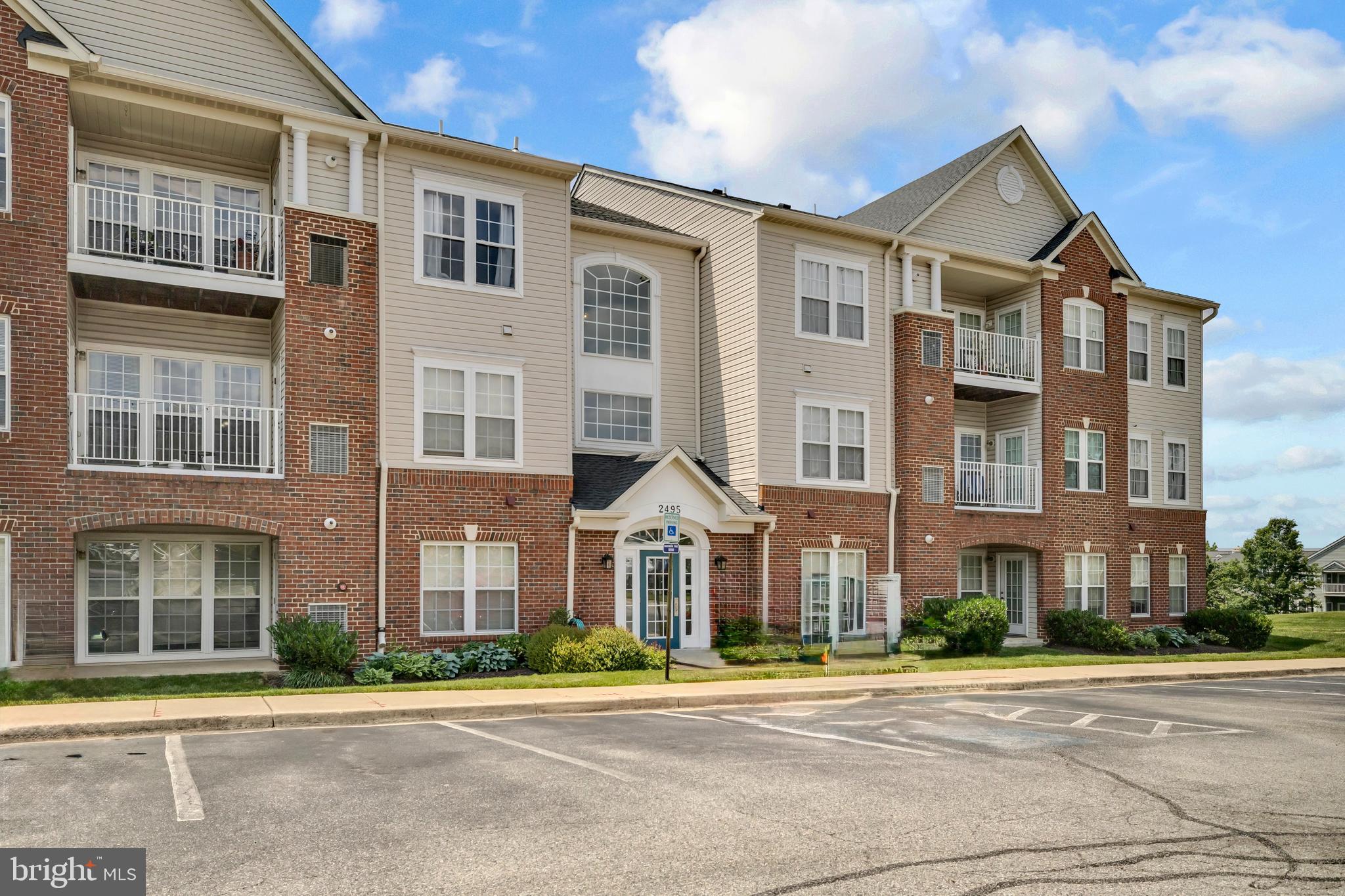 PINEY ORCHARD - Residential