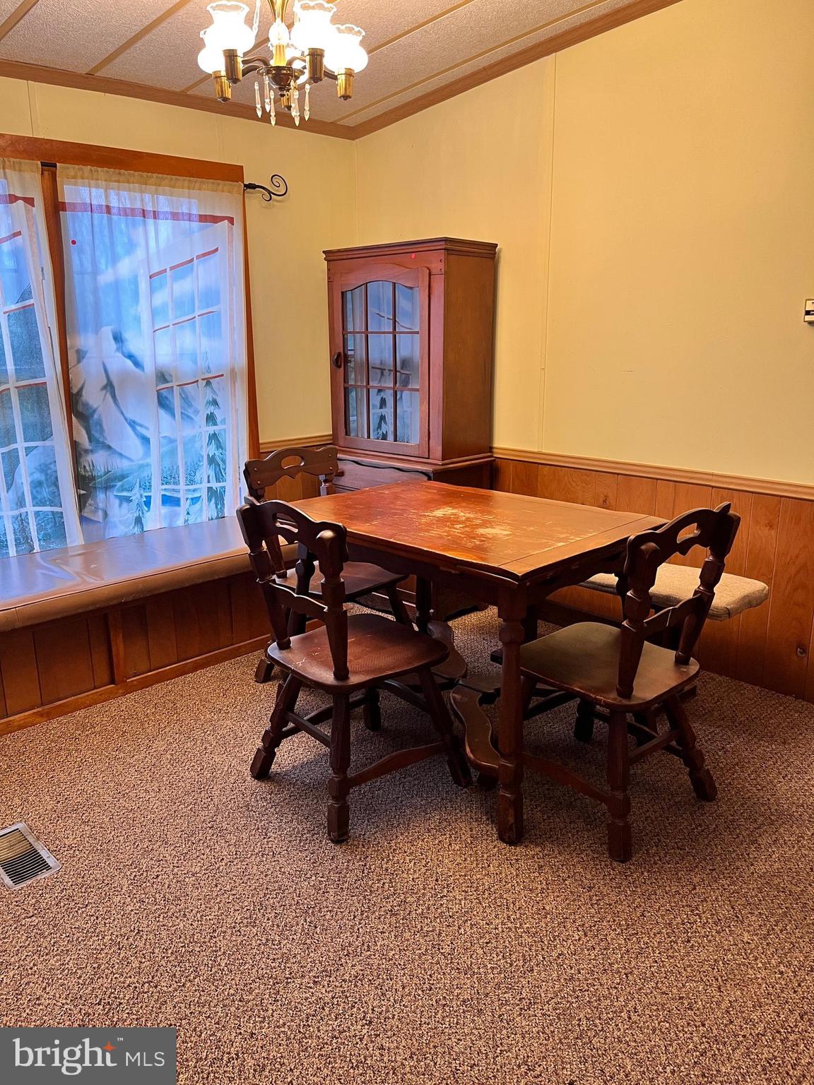 CRESTWOOD ESTATES MHP - Residential