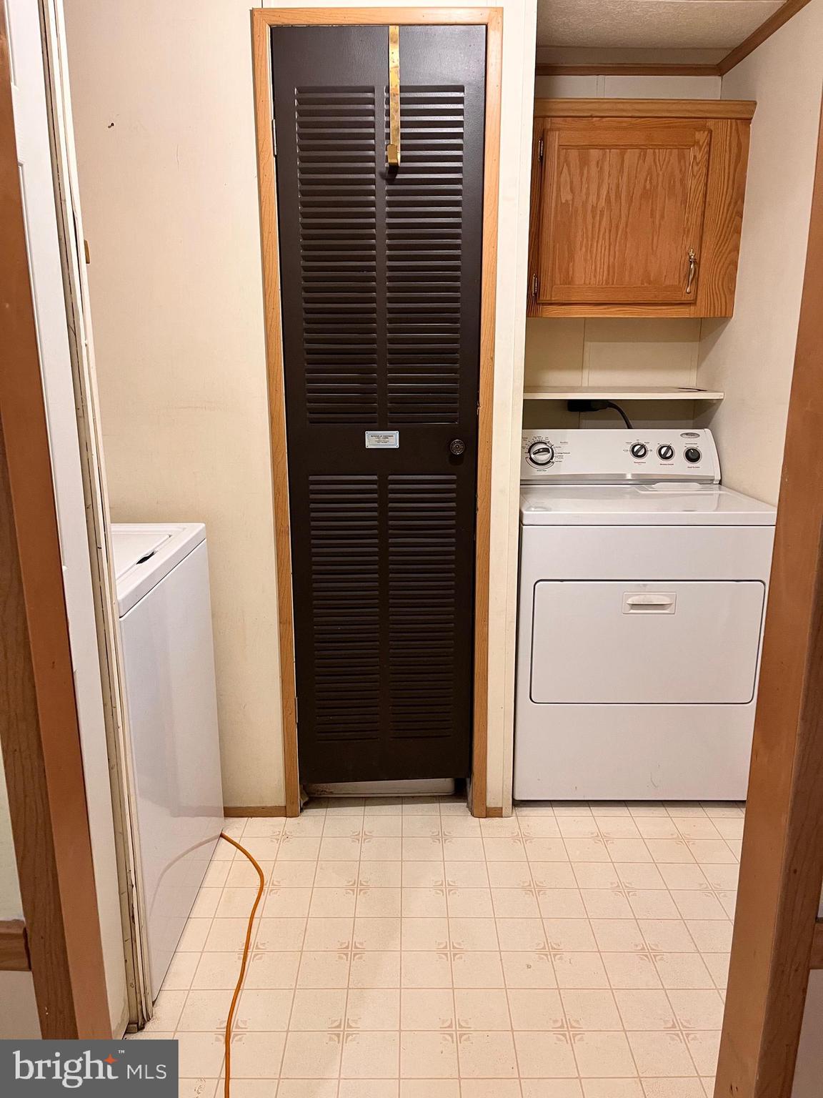 CRESTWOOD ESTATES MHP - Residential