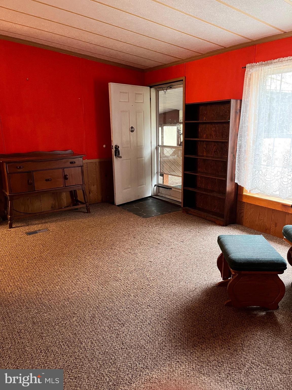 CRESTWOOD ESTATES MHP - Residential