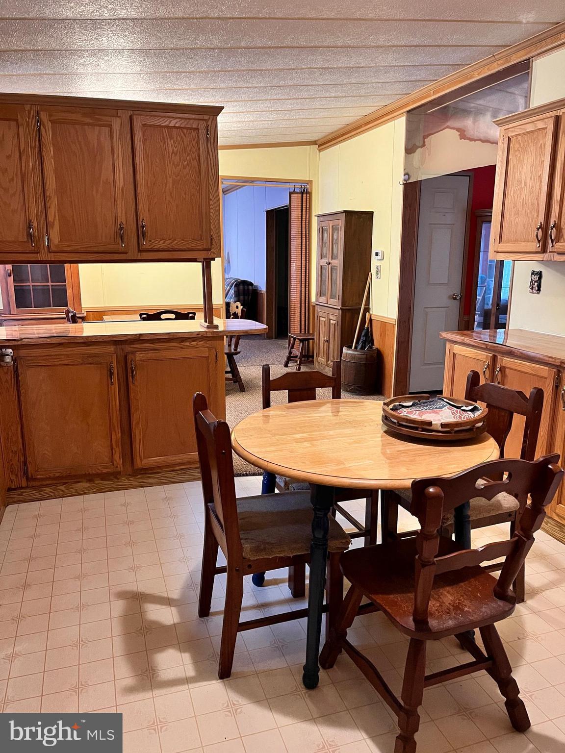 CRESTWOOD ESTATES MHP - Residential