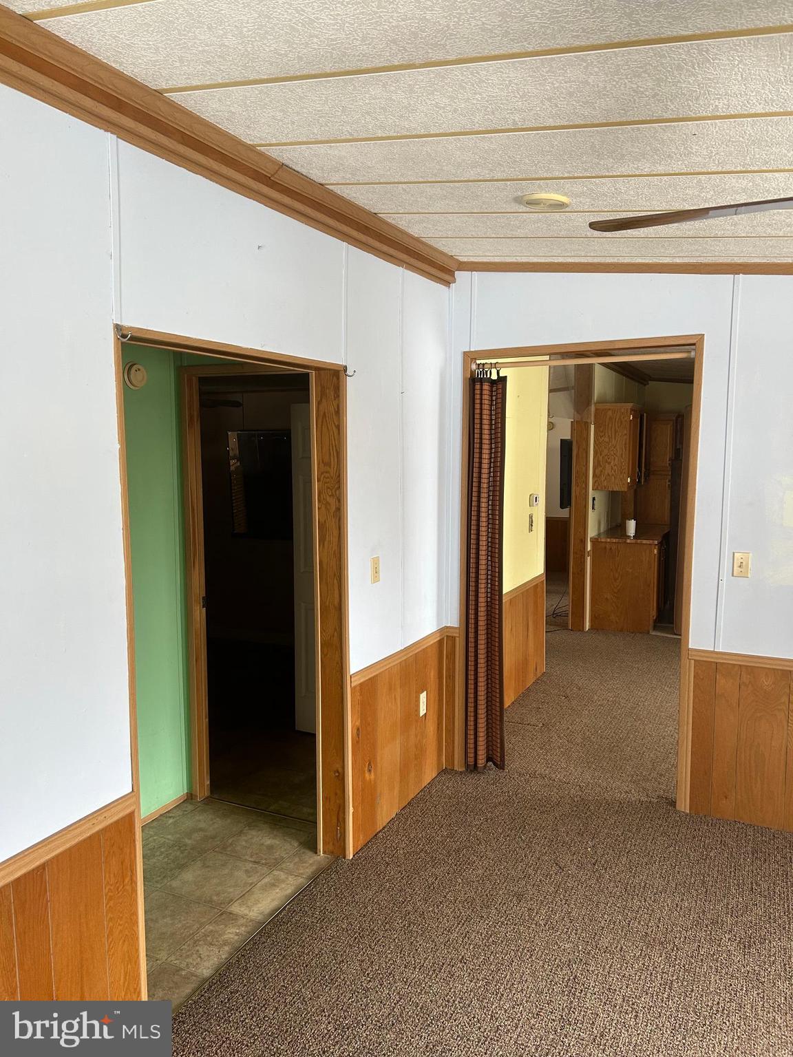 CRESTWOOD ESTATES MHP - Residential