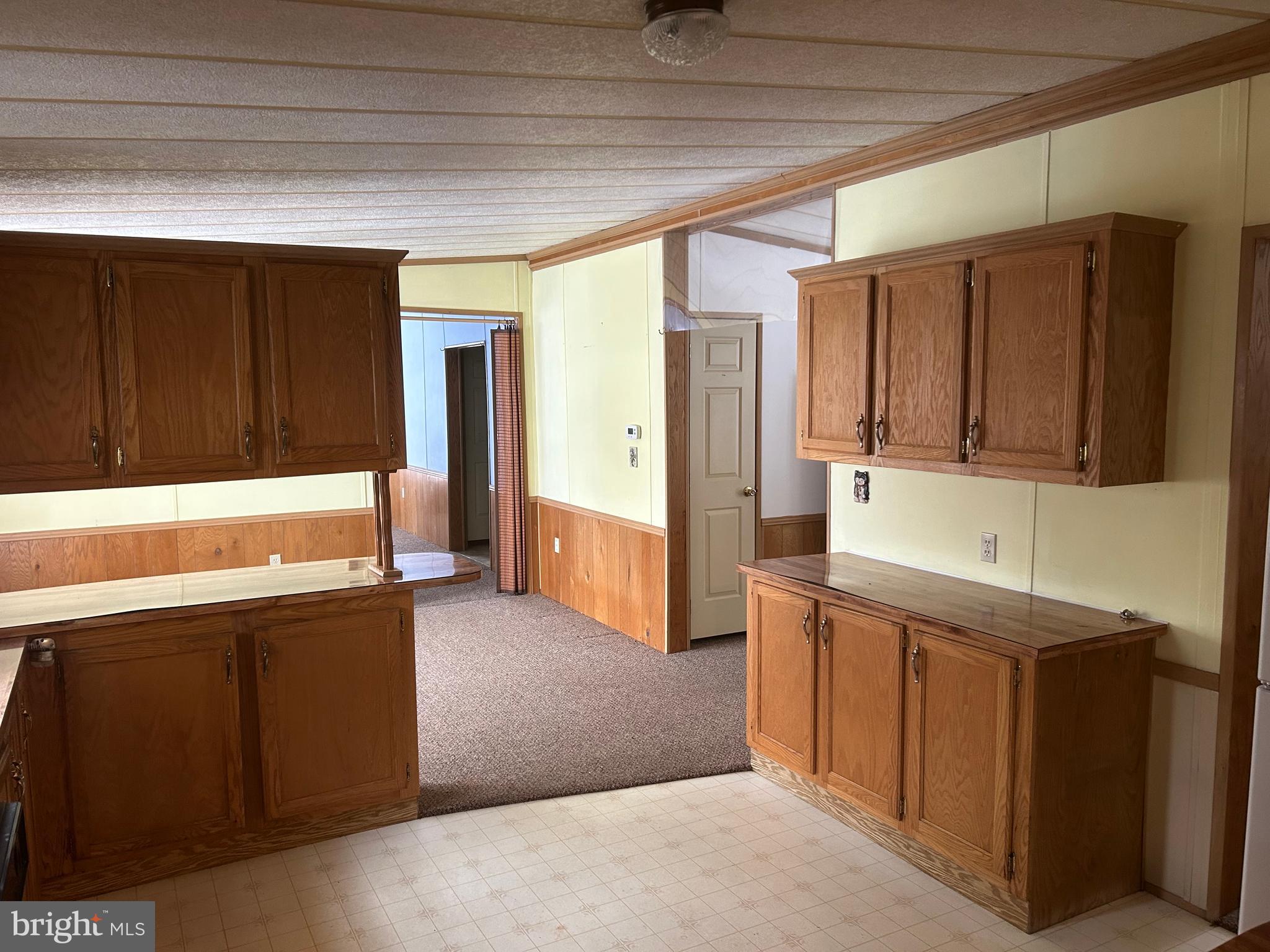 CRESTWOOD ESTATES MHP - Residential