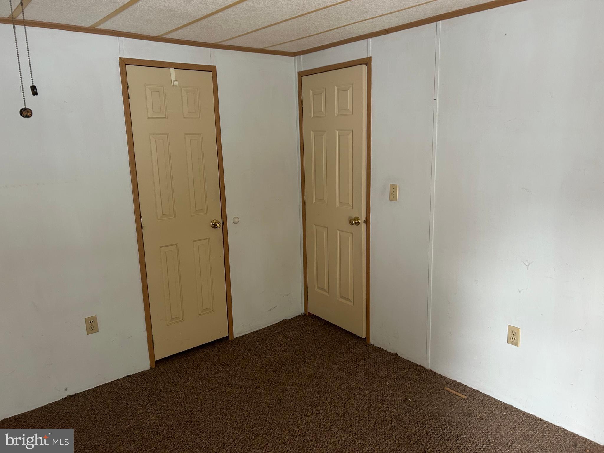 CRESTWOOD ESTATES MHP - Residential