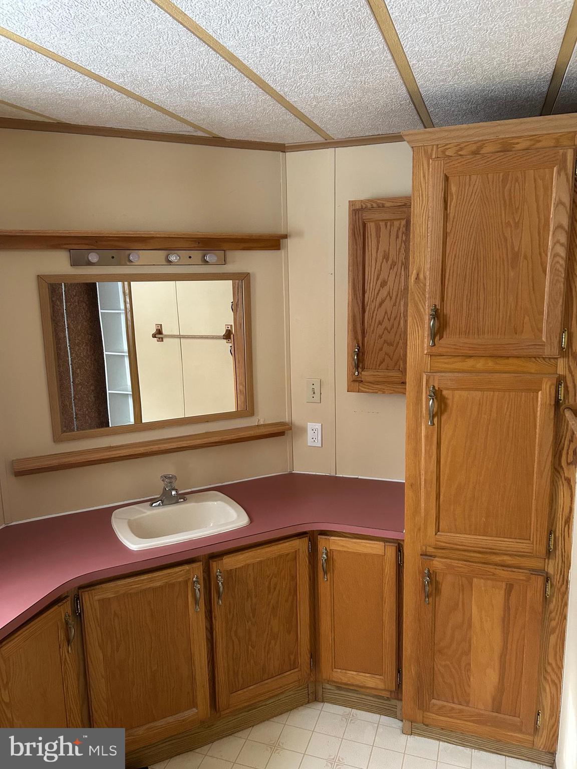 CRESTWOOD ESTATES MHP - Residential