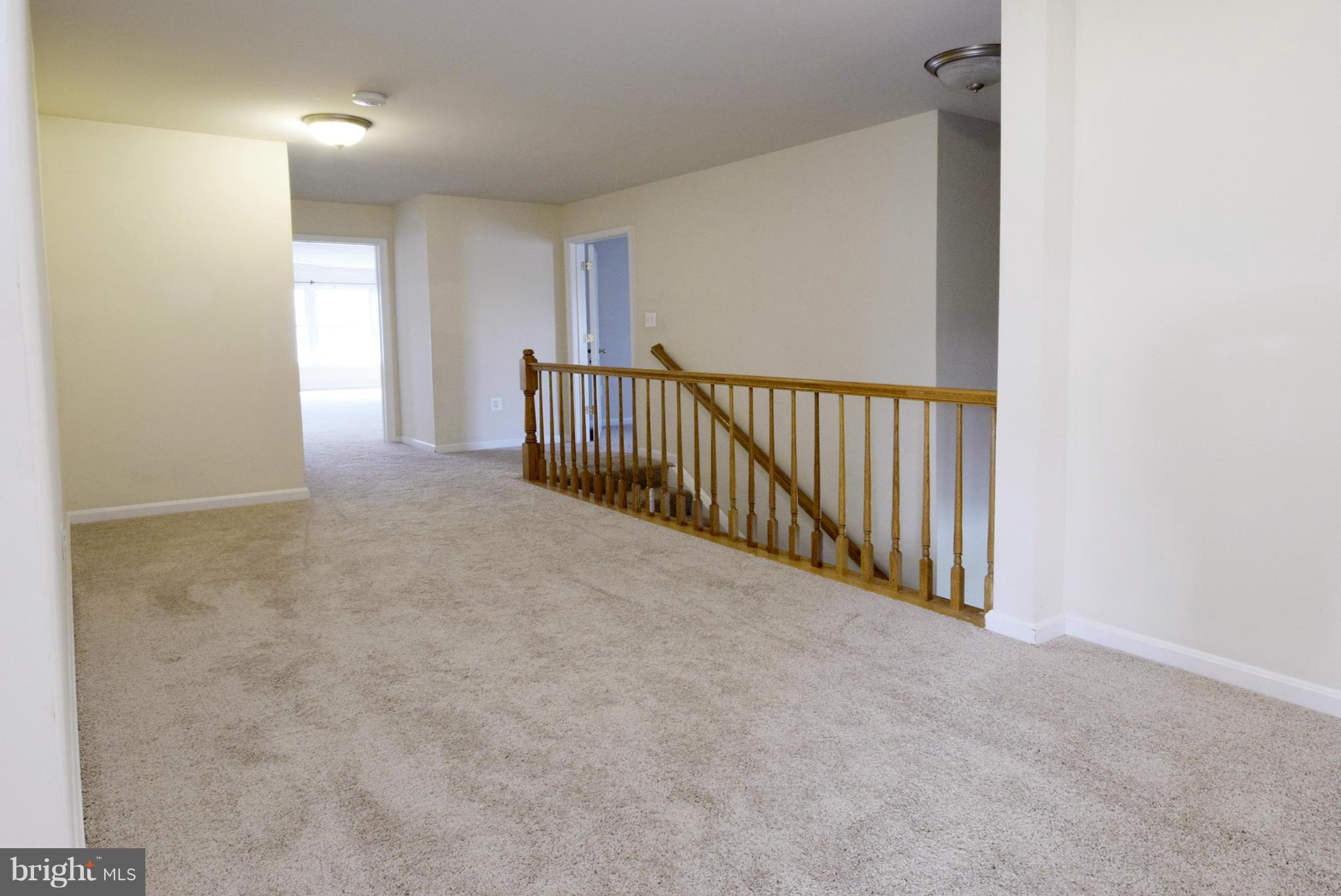 HOLLAND MEADOWS - Residential