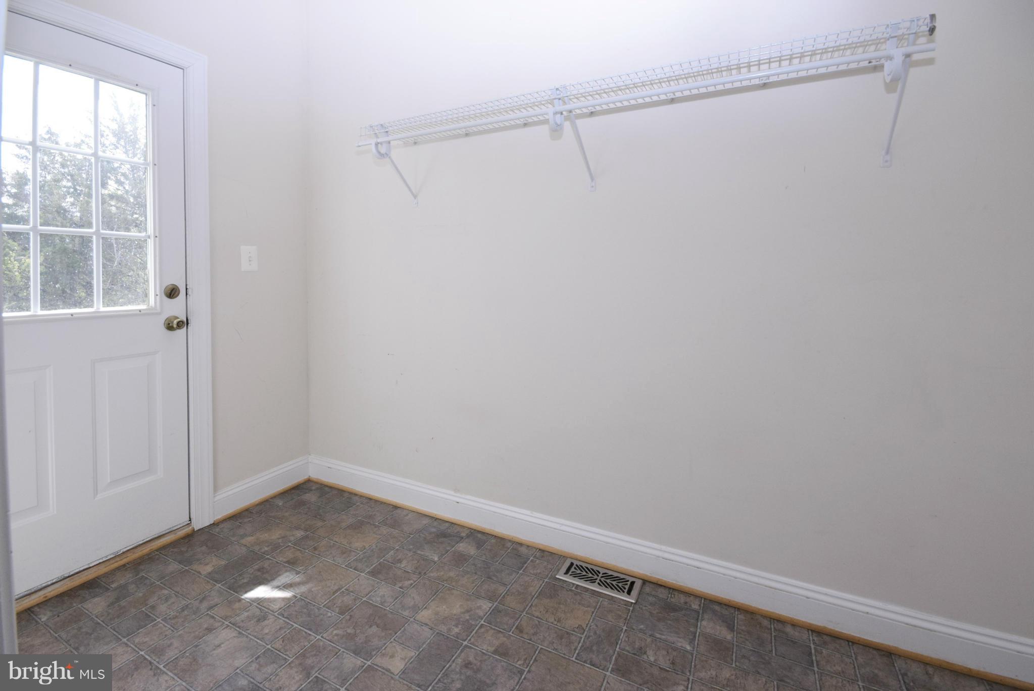 HOLLAND MEADOWS - Residential