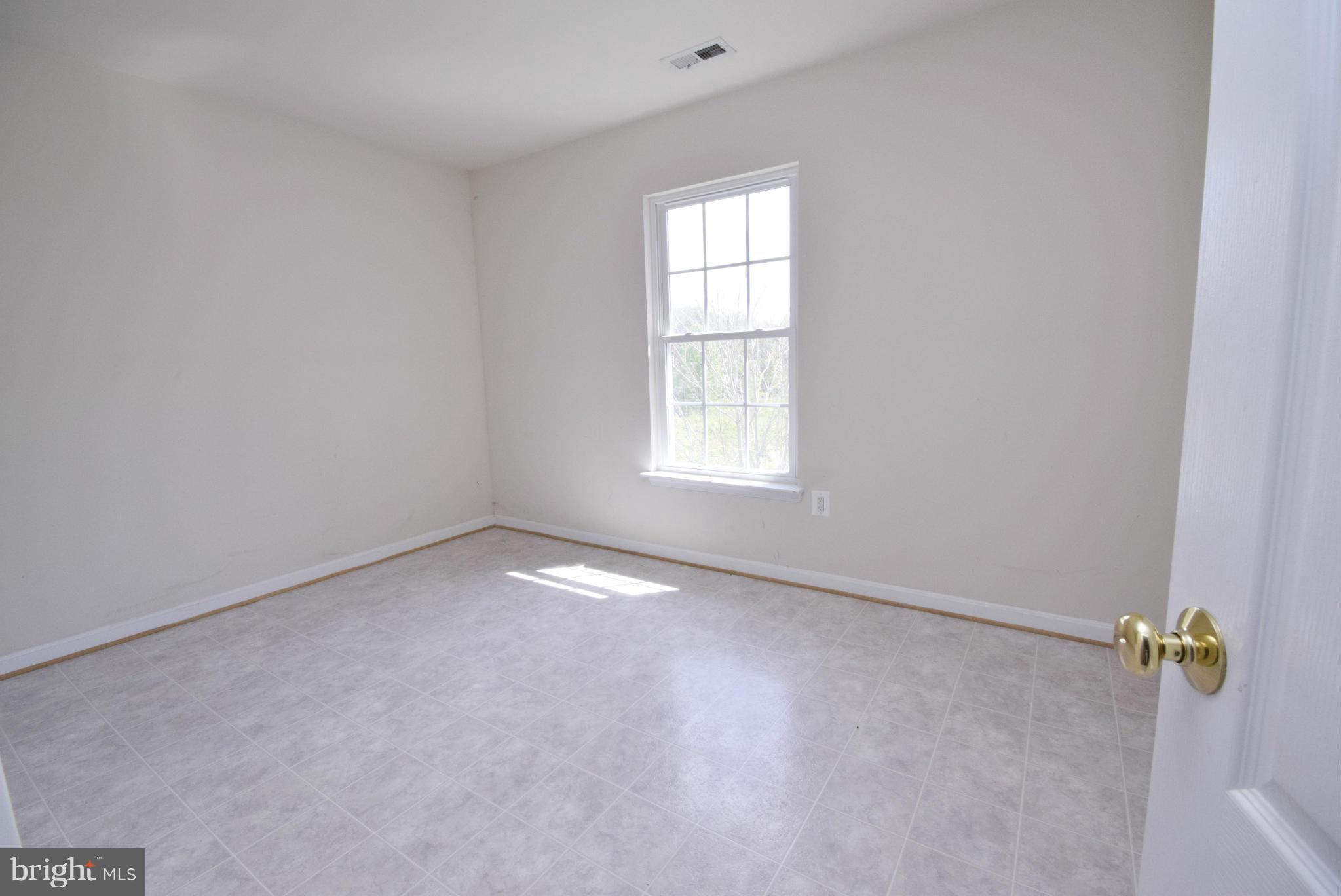 HOLLAND MEADOWS - Residential