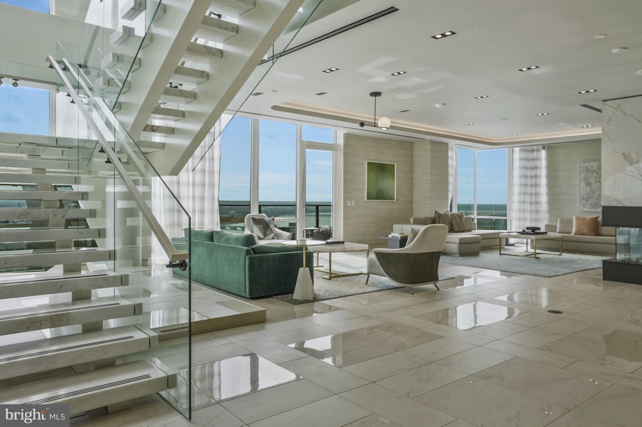 ROSSLYN - Residential