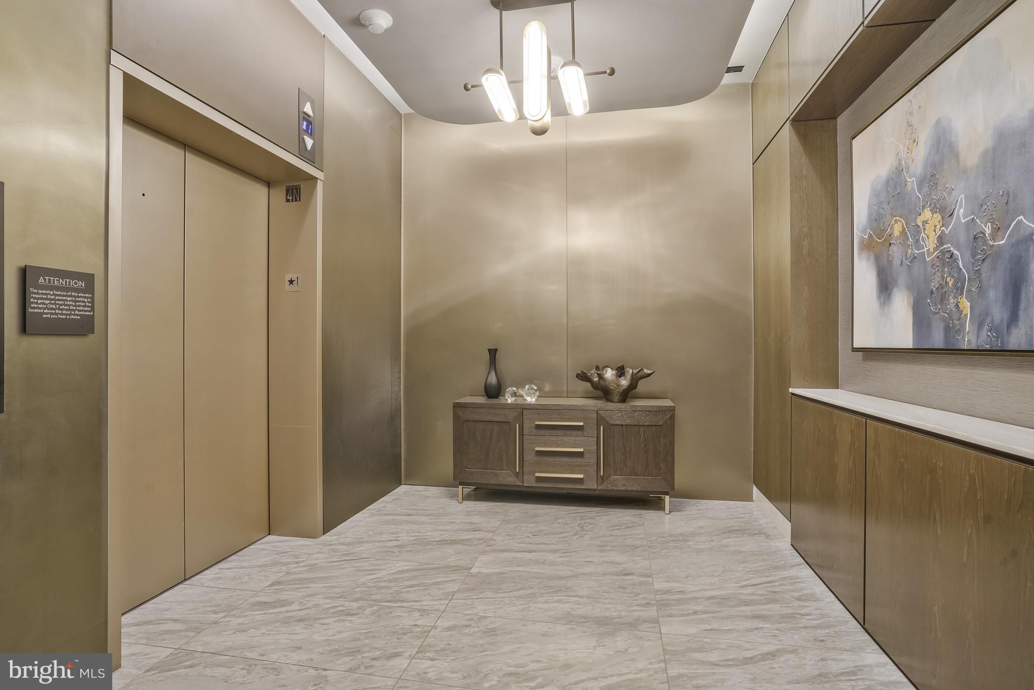 ROSSLYN - Residential