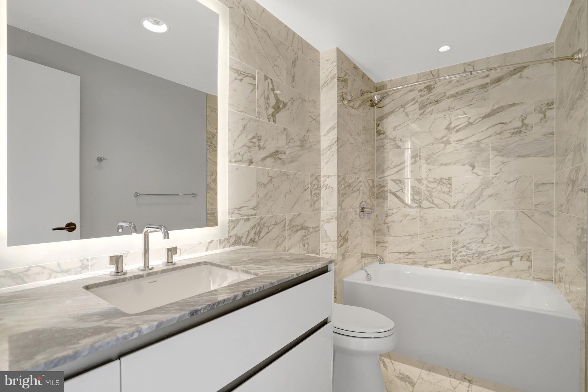 ROSSLYN - Residential