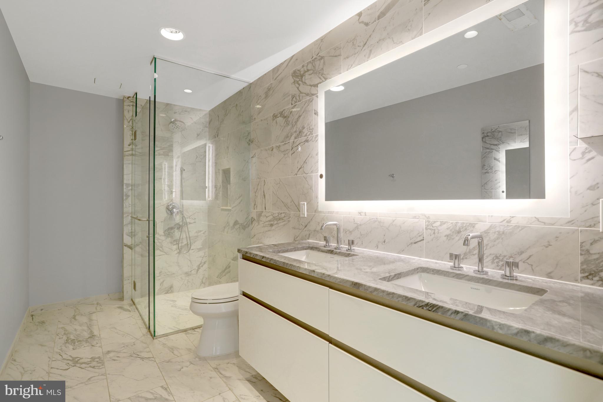 ROSSLYN - Residential