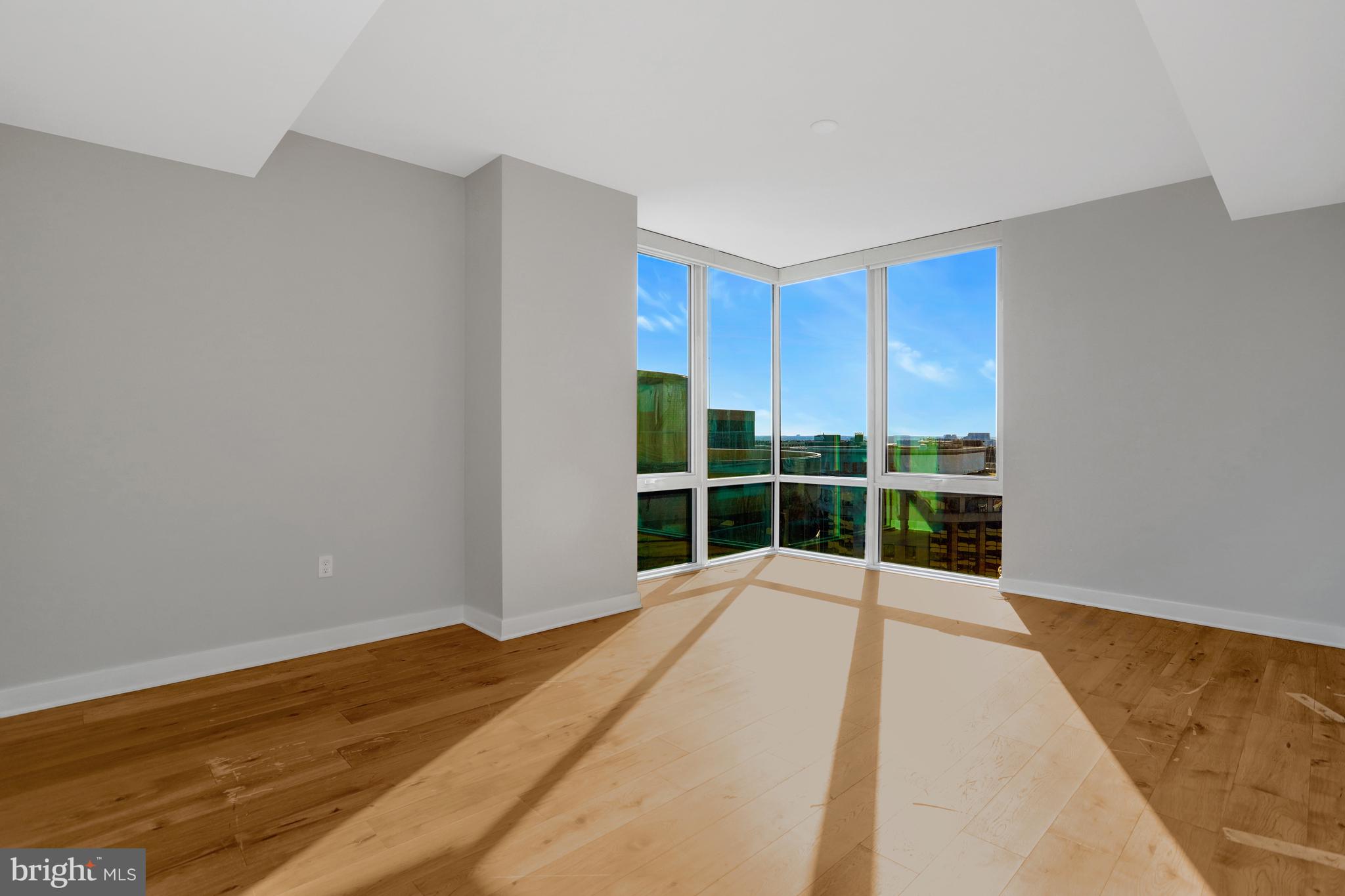 ROSSLYN - Residential