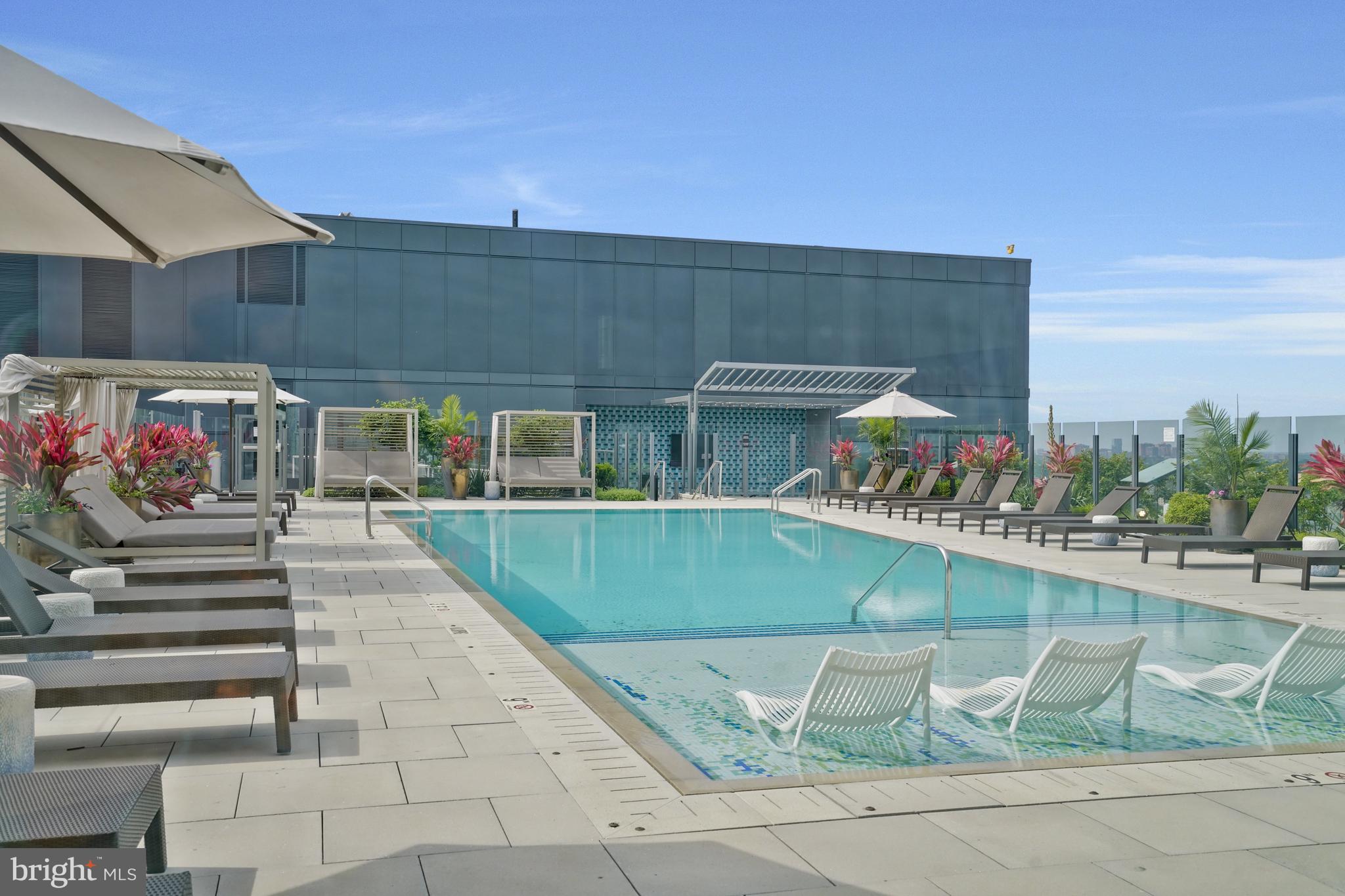 ROSSLYN - Residential